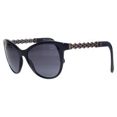 Chanel, Black chain sunglasses