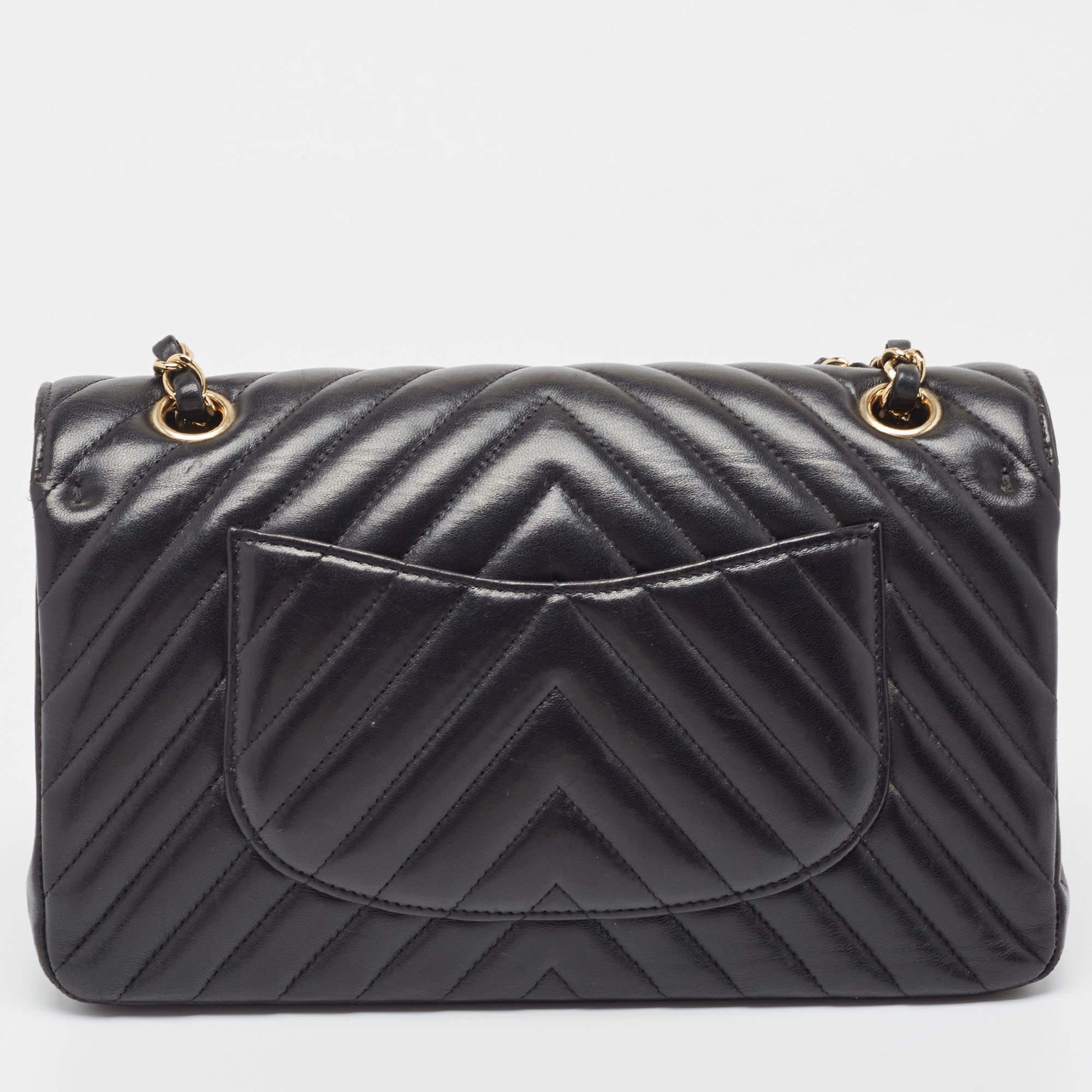Chanel Black Chevron Lambskin Leather Medium Classic Double Flap Bag 9