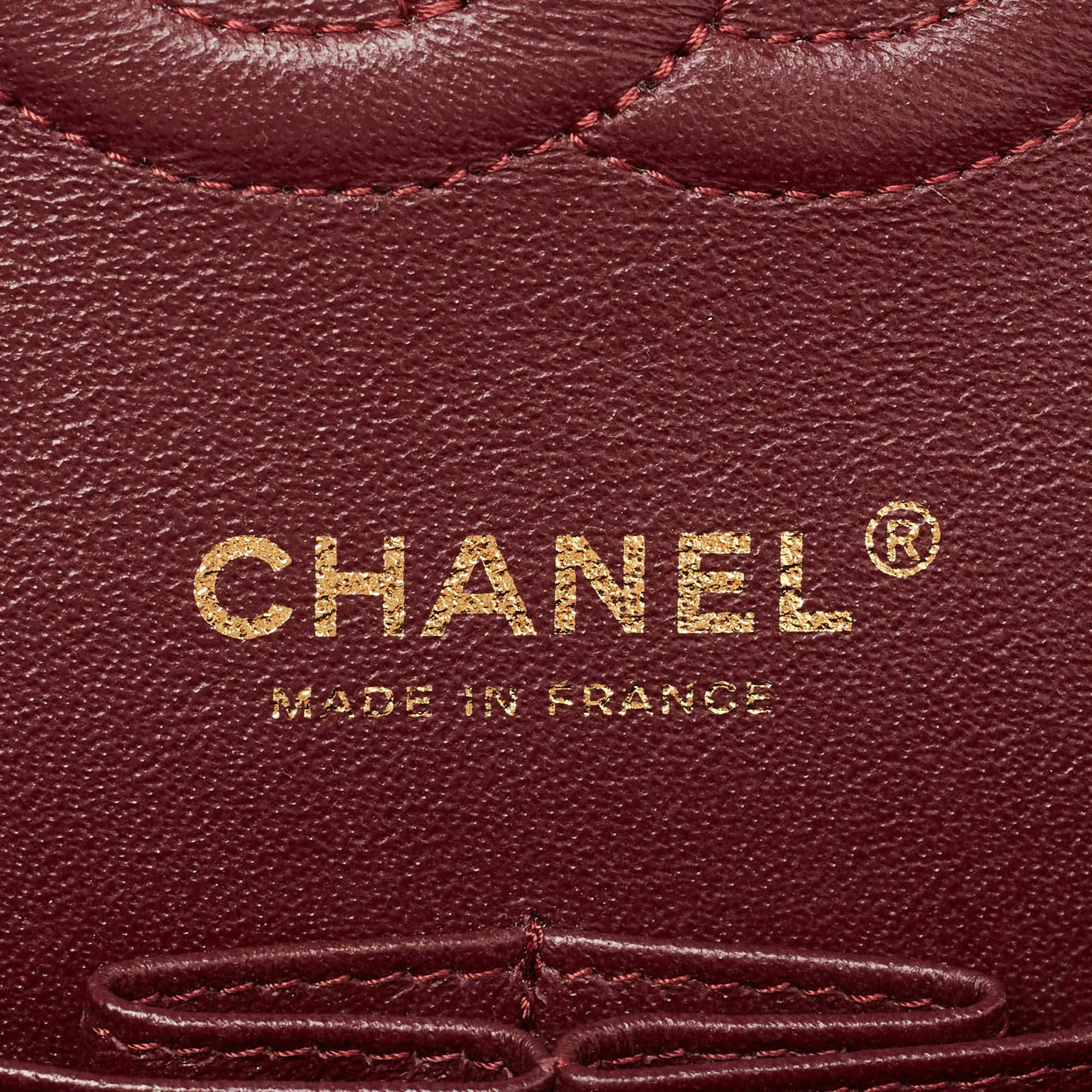 Chanel Black Chevron Lambskin Leather Medium Classic Double Flap Bag 3