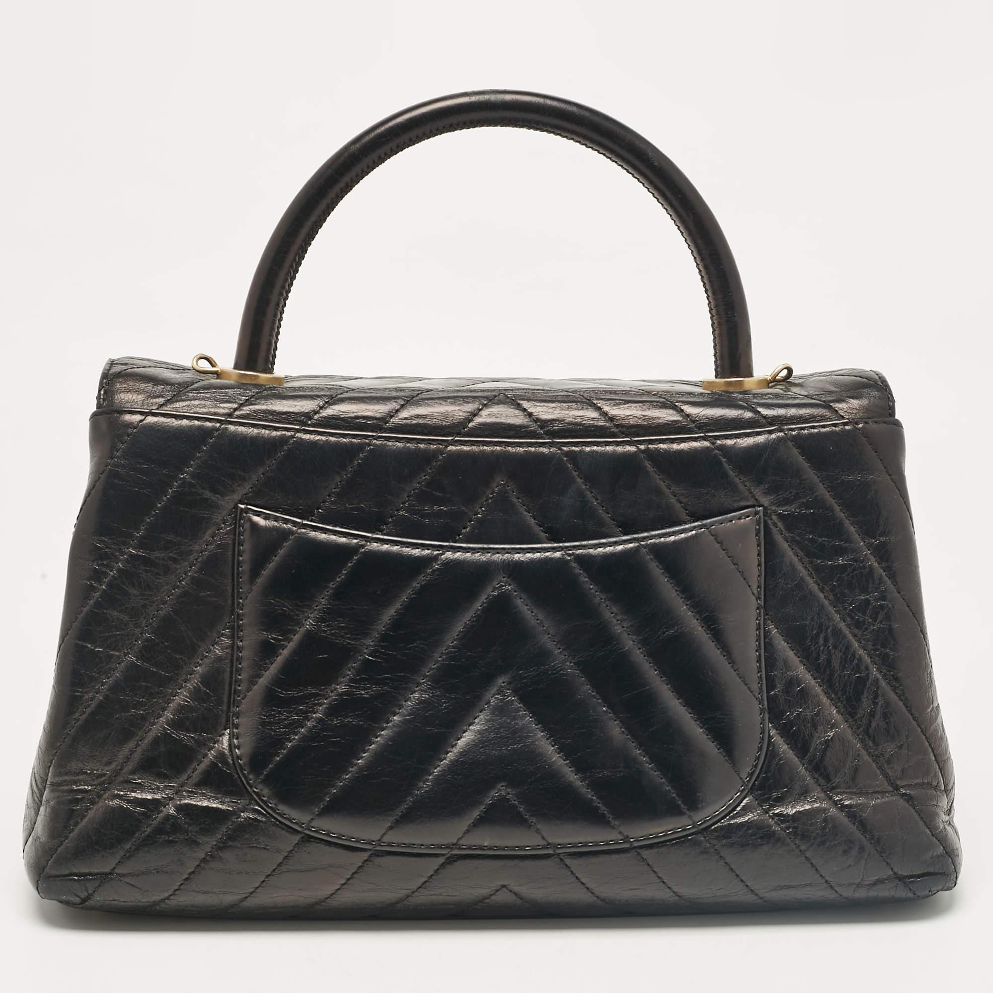 Women's Chanel Black Chevron Leather Leather Medium Coco Top Handle Bag For Sale
