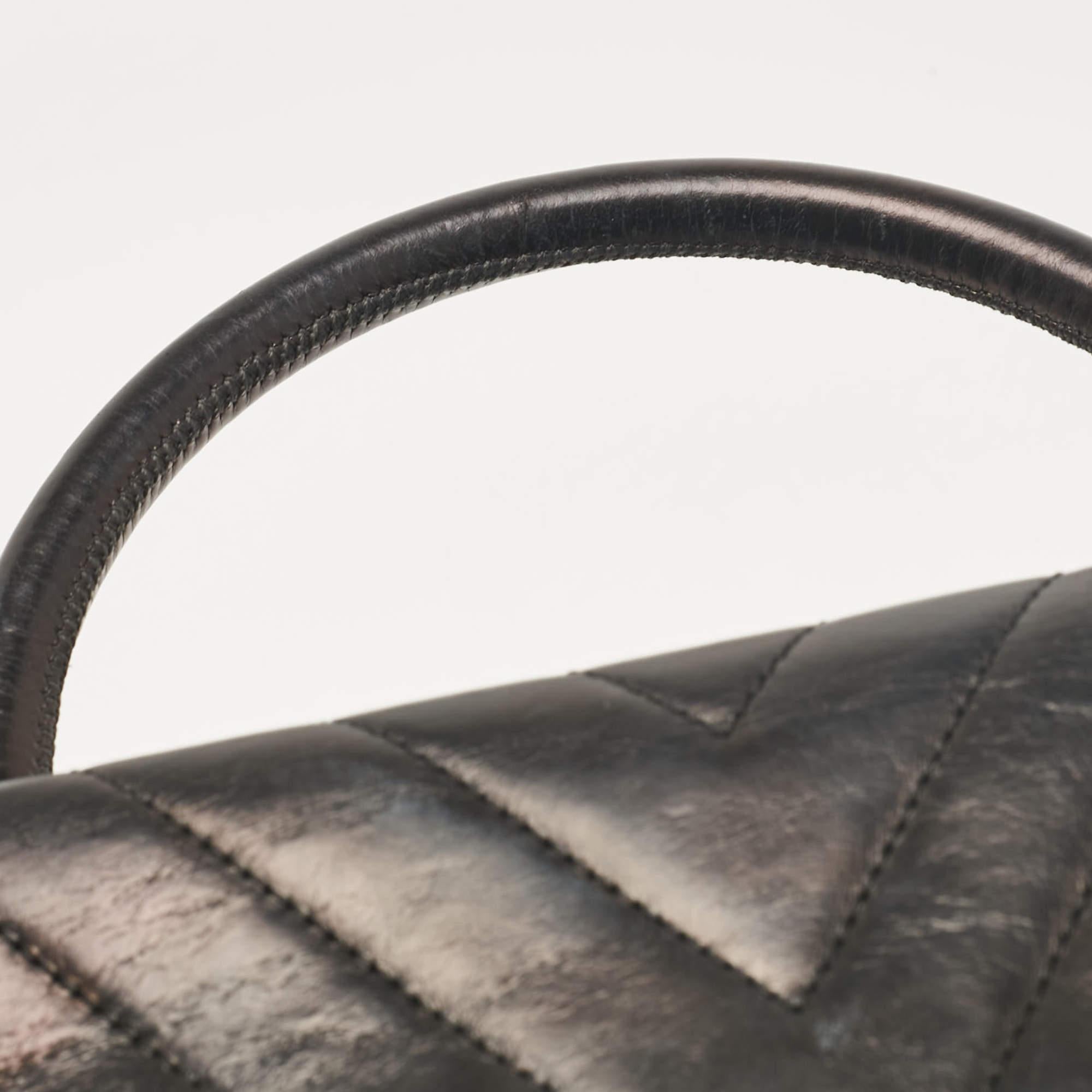 Chanel Black Chevron Leather Leather Medium Coco Top Handle Bag For Sale 4
