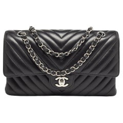 Chanel Black Chevron Leather Medium Classic Double Flap Bag