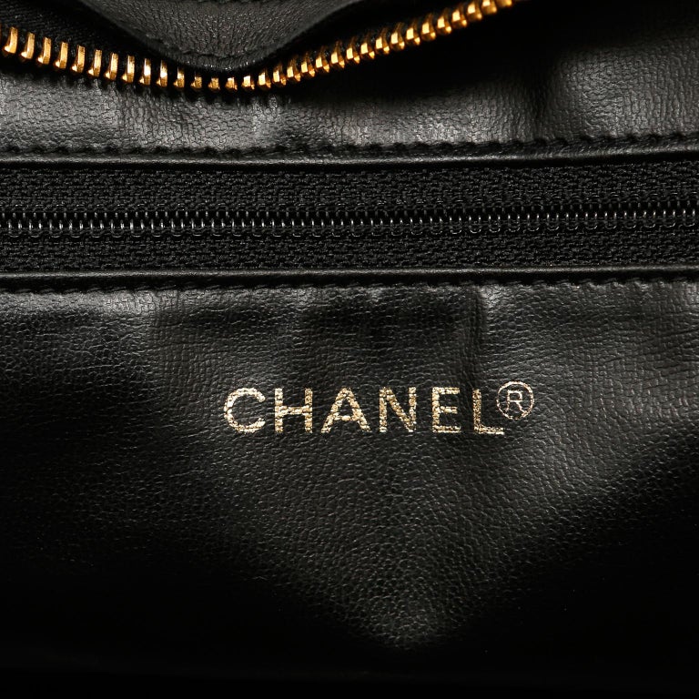 Chanel Black Chevron Leather Vintage Day Bag For Sale 2