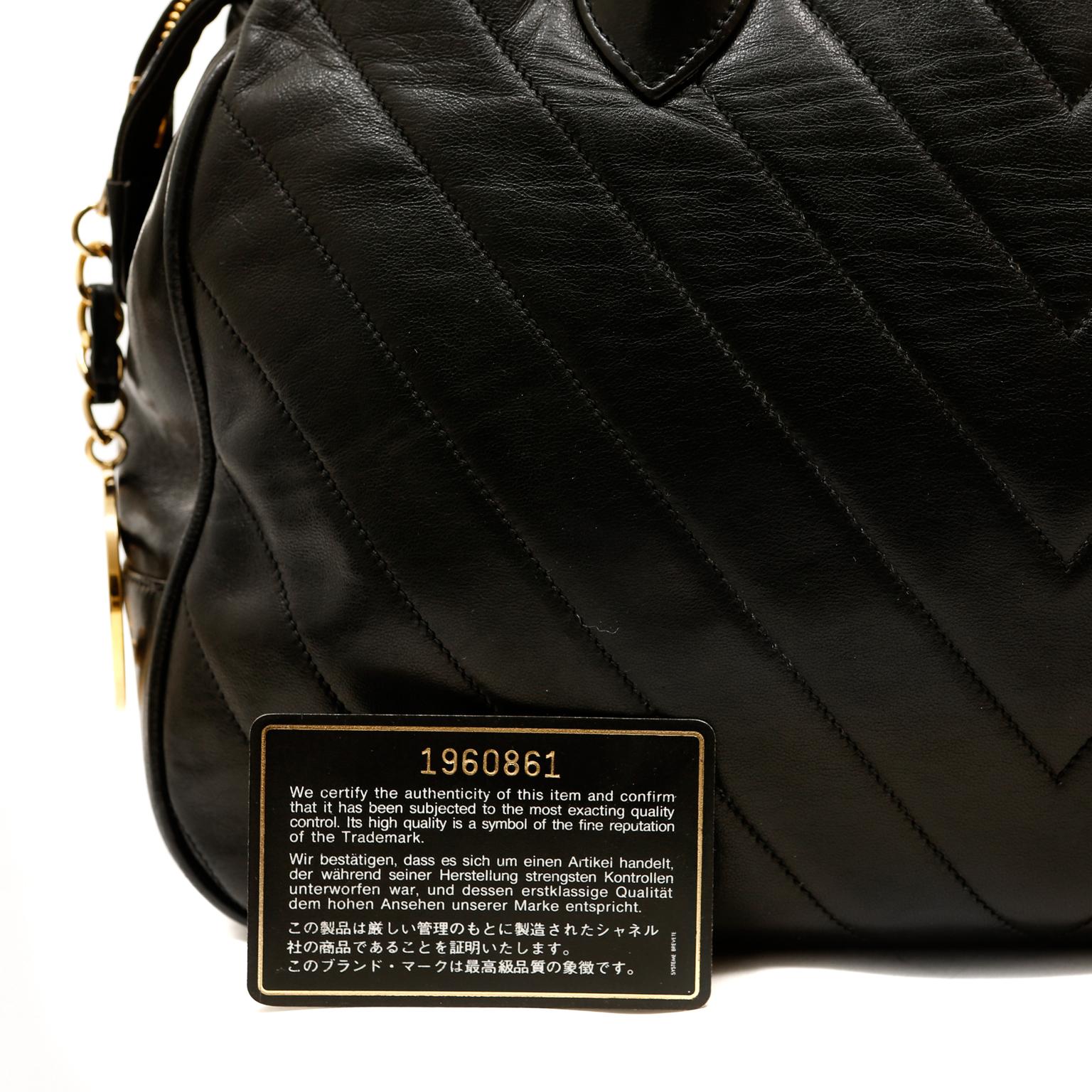 Chanel Black Chevron Leather Vintage Day Bag 2