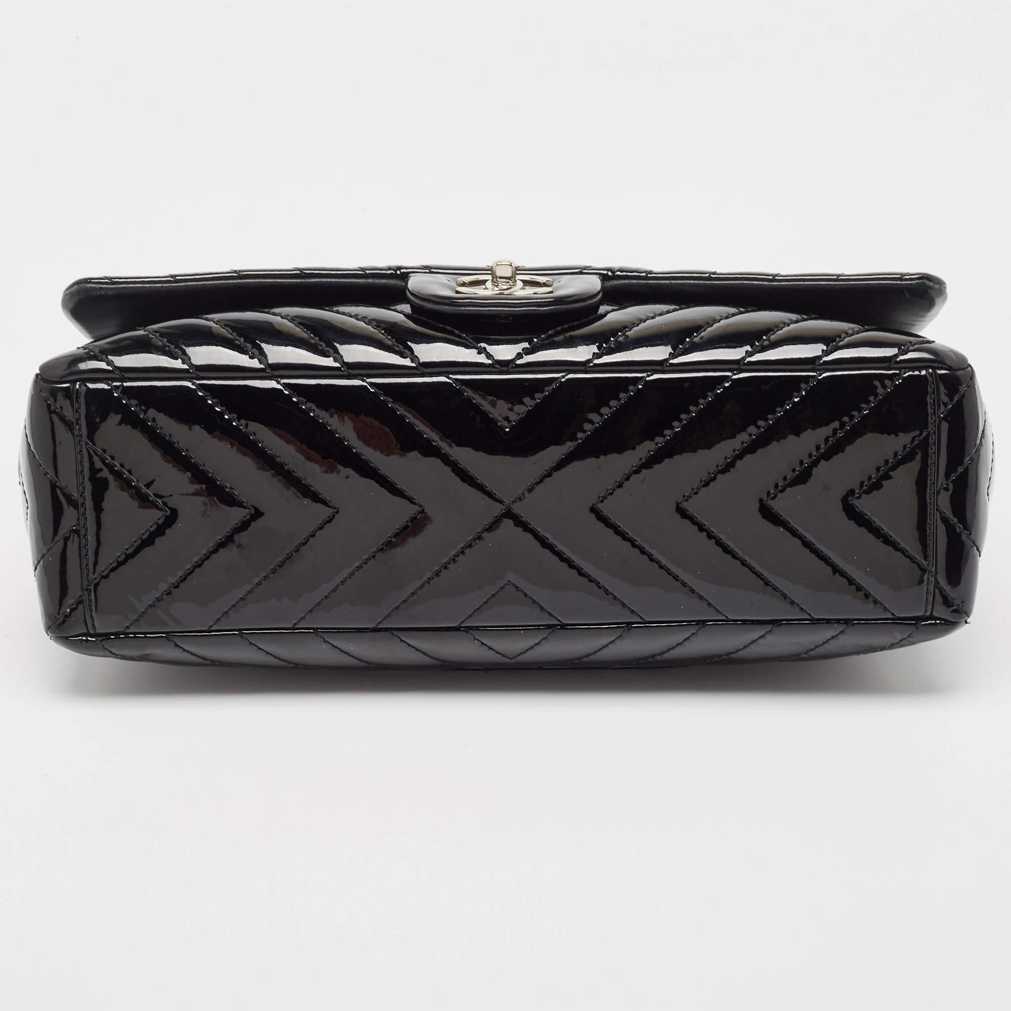 Chanel Black Chevron Patent Leather Maxi Classic Flap Bag 9