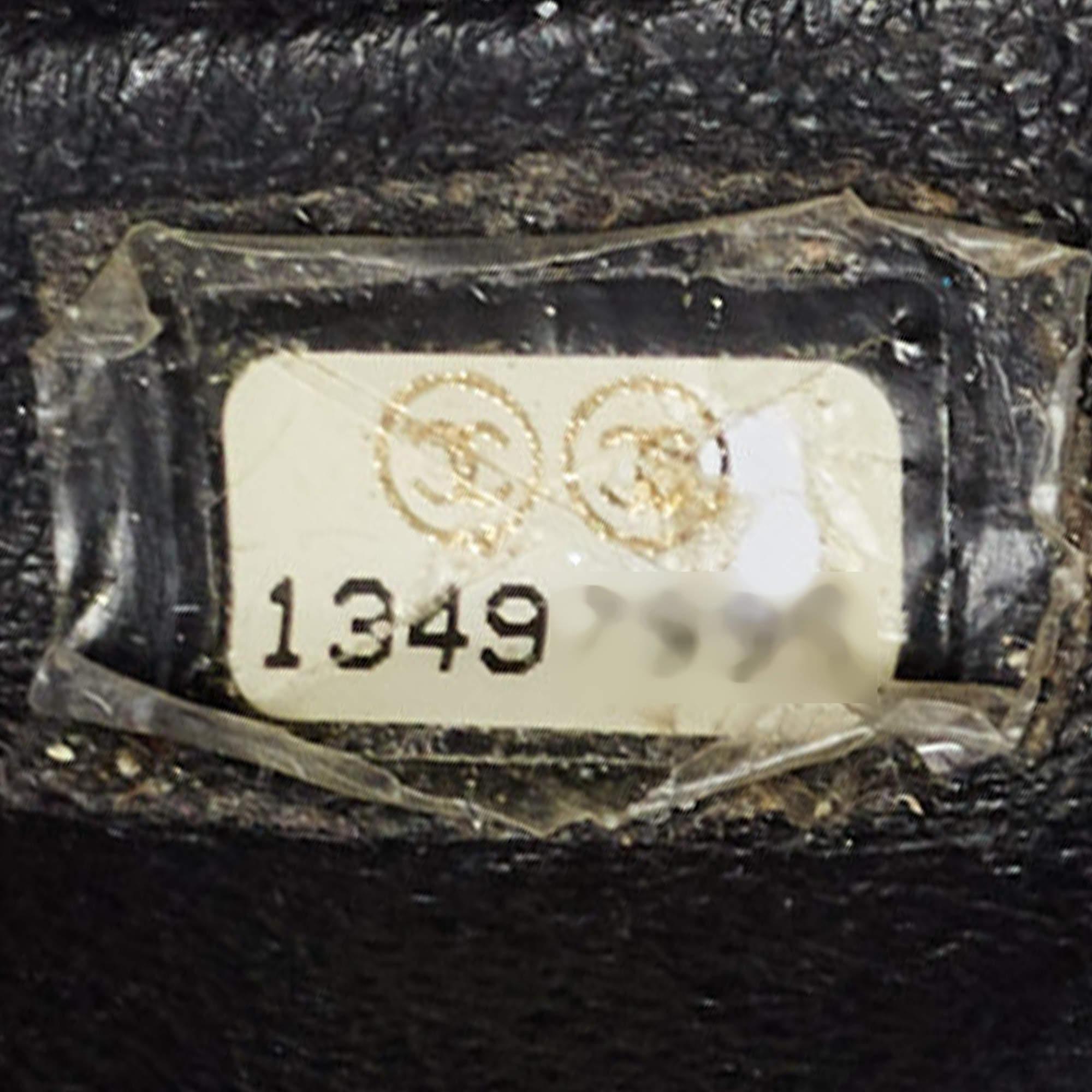 Chanel Black Chevron Patent Leather Maxi Classic Flap Bag 2