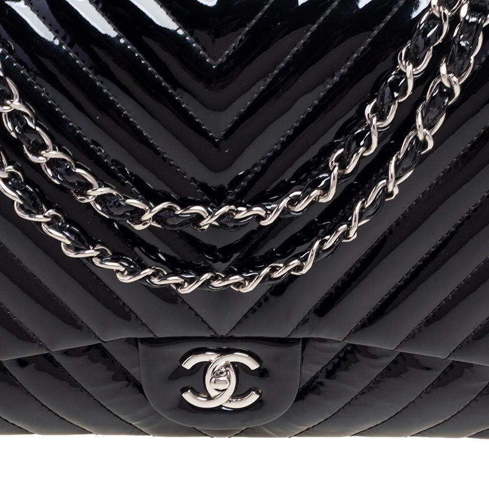 Women's Chanel Black Chevron Patent Leather Maxi Classic Single Flap Bag
