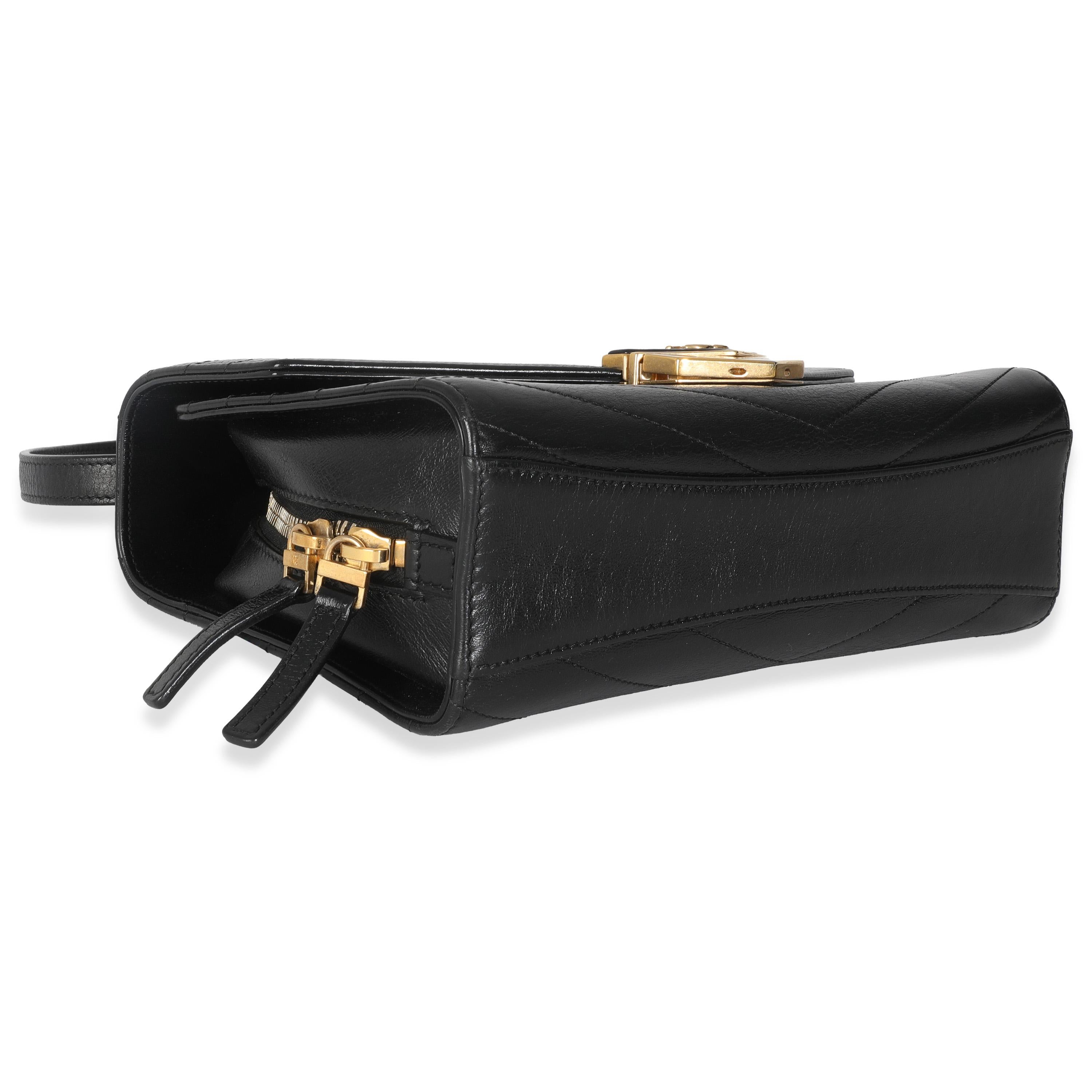 Chanel - Sac à rabat en cuir de vachette matelassé à chevron noir en vente 2