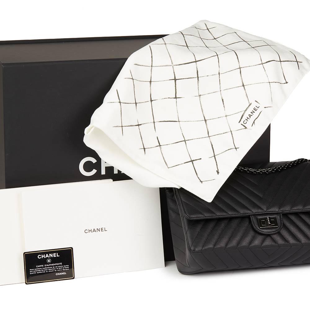 2017 Chanel Black Chevron Calfskin So Black 2.55 Reissue 226 Double Flap Bag 11