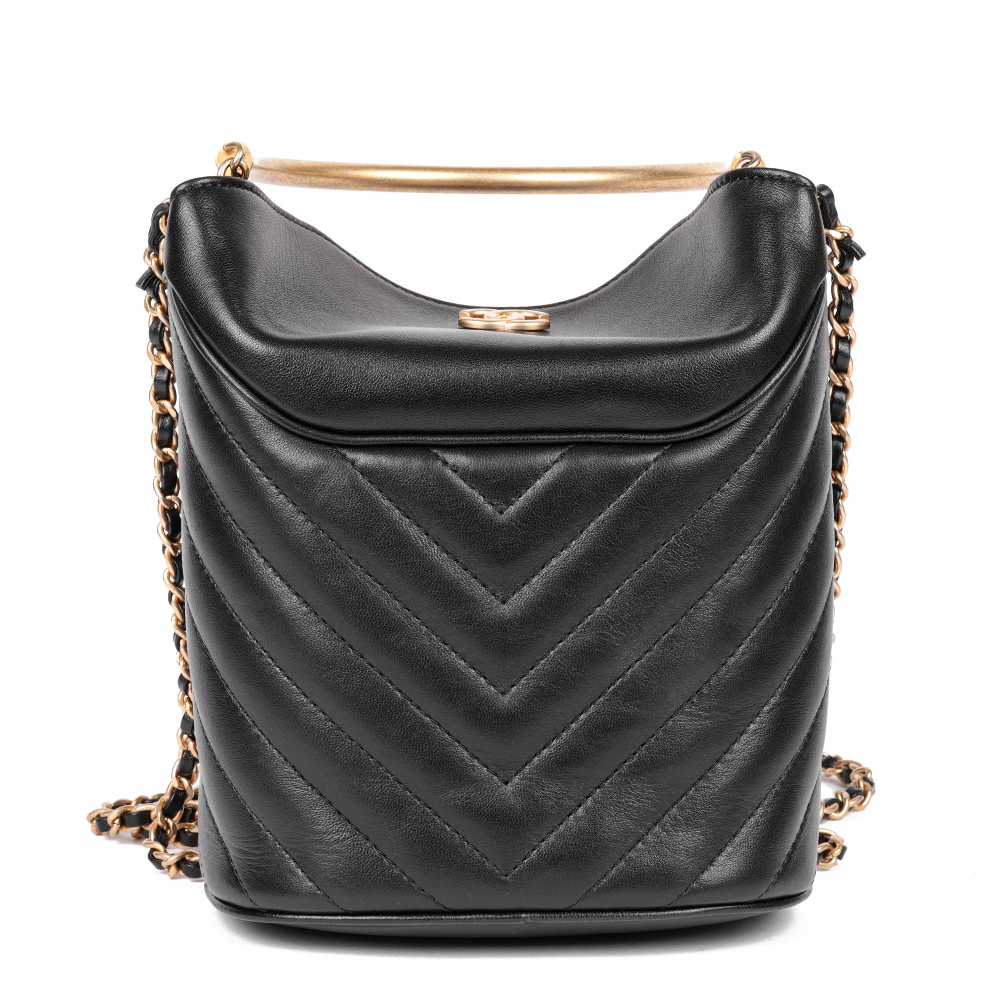 CHANEL Black Chevron Quilted Lambskin Handle with Chic Bucket Bag For Sale 1
