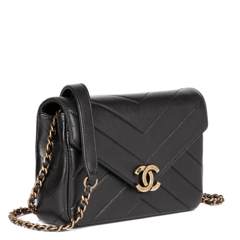 CHANEL Black Chevron Quilted Lambskin Mini Envelope Single Flap Bag at  1stDibs