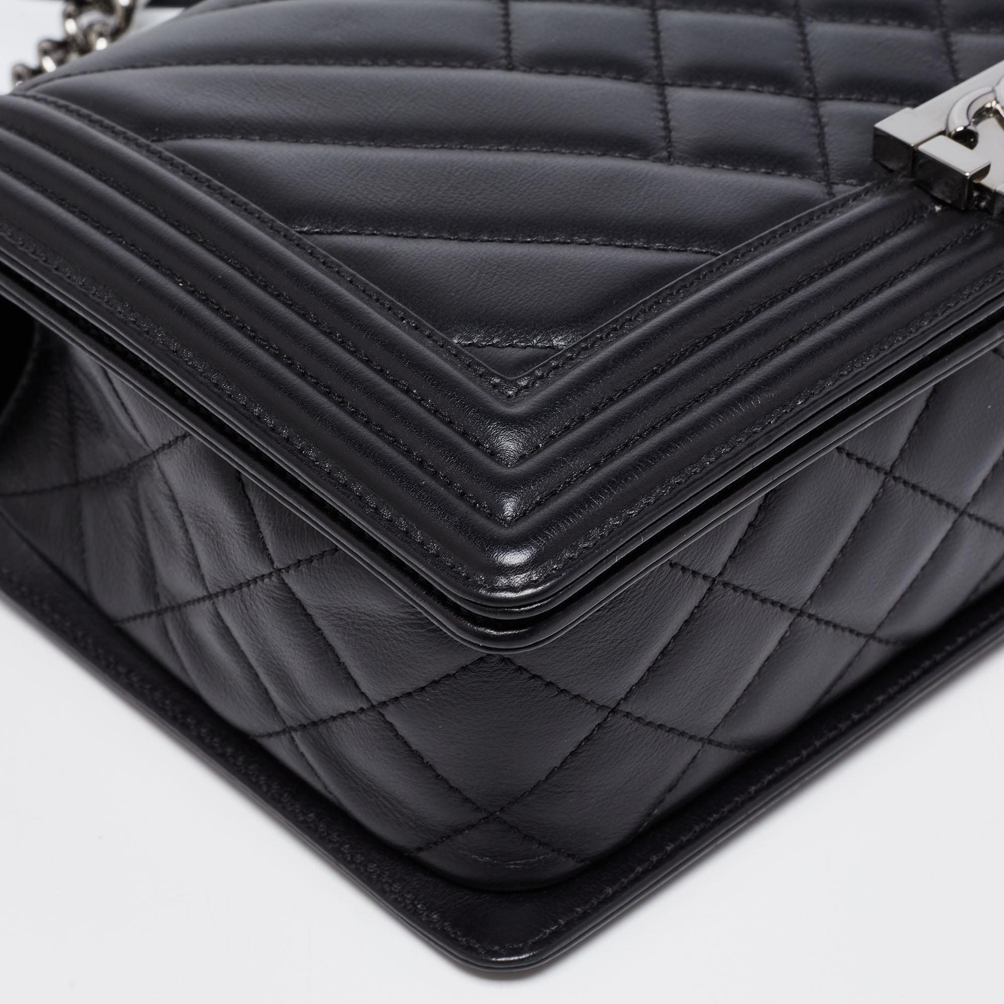 Chanel Black Chevron Quilted Leather New Medium Boy Flap Bag 7
