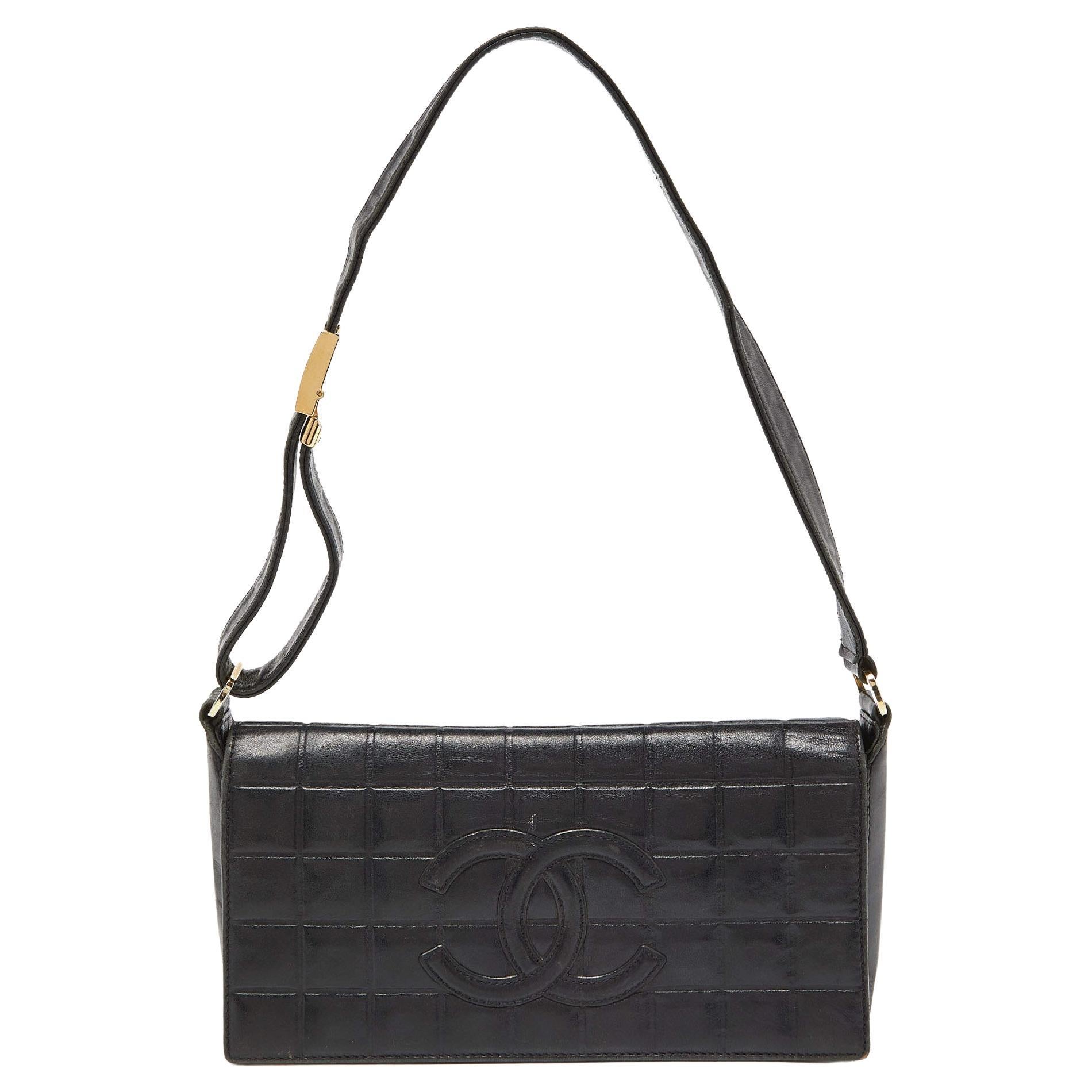 Chanel Black Chocolate Bar Leather Vintage Flap Bag For Sale