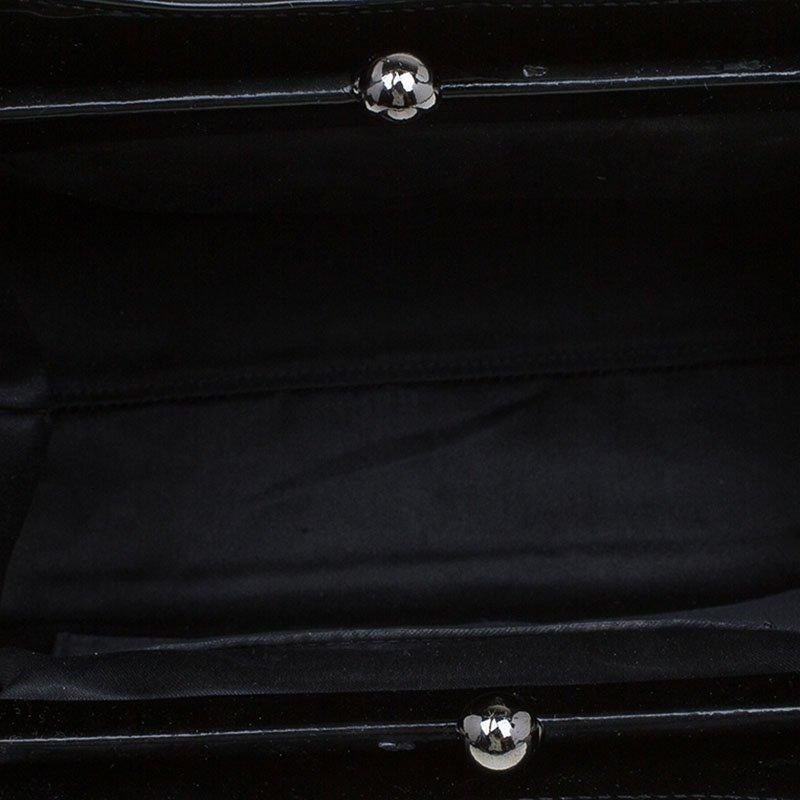 Chanel Black Chocolate Bar Patent Leather Kisslock Shoulder Bag 4