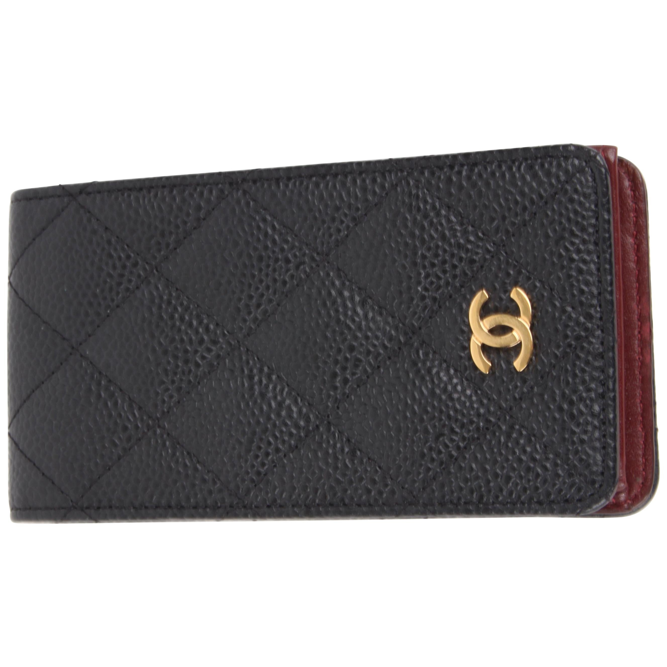 Chanel black classic caviar leather CC logo quilted exterior phone case For Sale