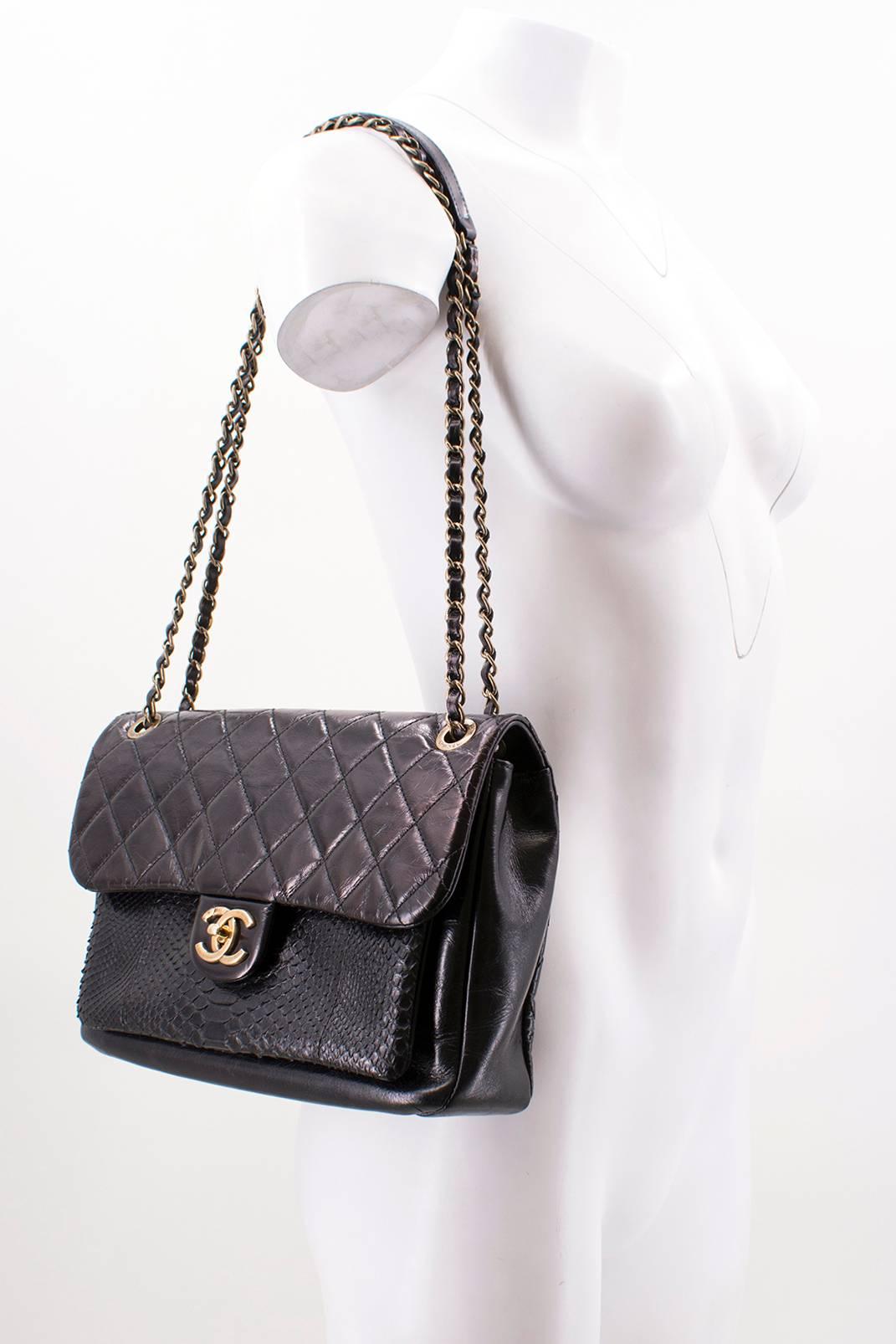 Chanel Black Classic Flap Bag with Snakeskin Exterior Pocket For Sale 4