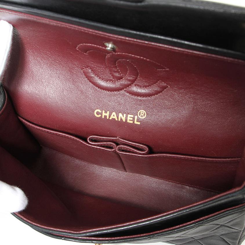 Chanel Black Classic Small Double Flap Bag In Good Condition For Sale In Orlando, FL