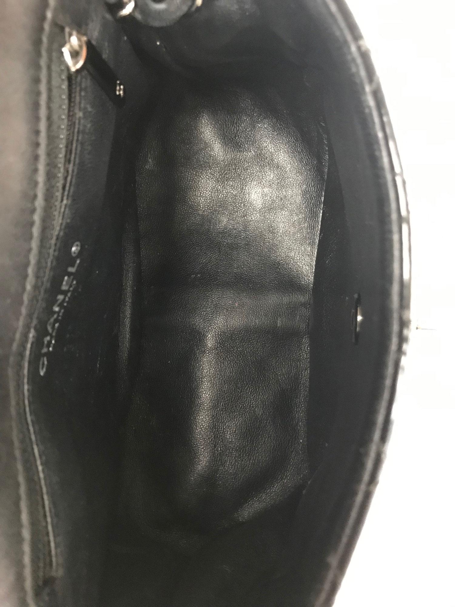 Chanel Schwarz Classic Twist Crescent Flap Tasche 4