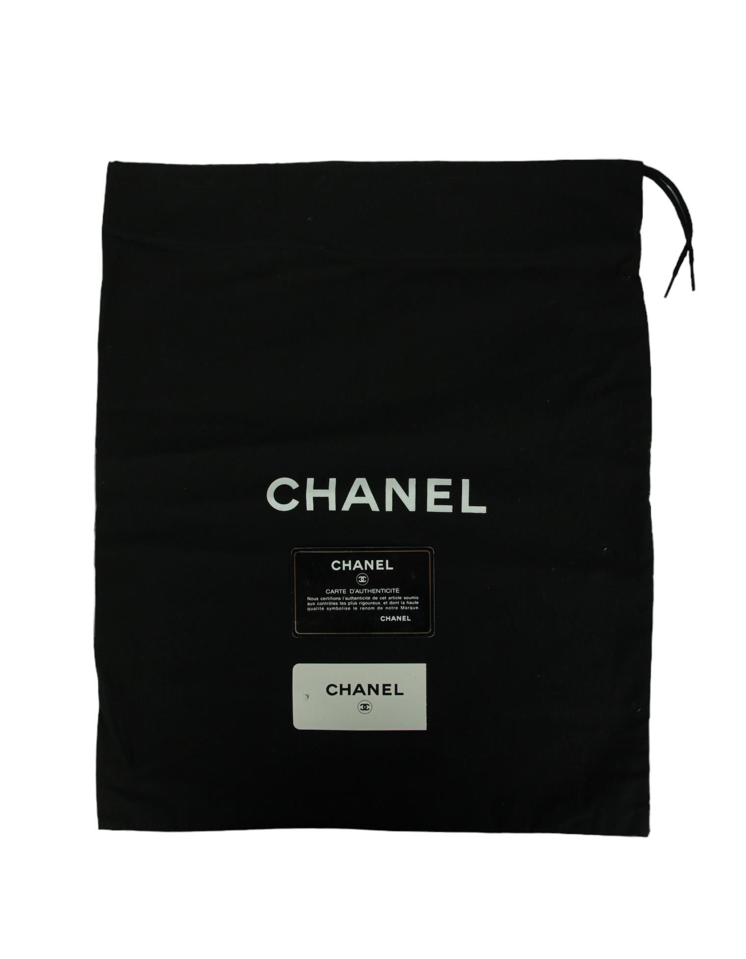 Chanel Black Classic Twist Patent Flap Bag w/ Lambskin Trim For Sale 6