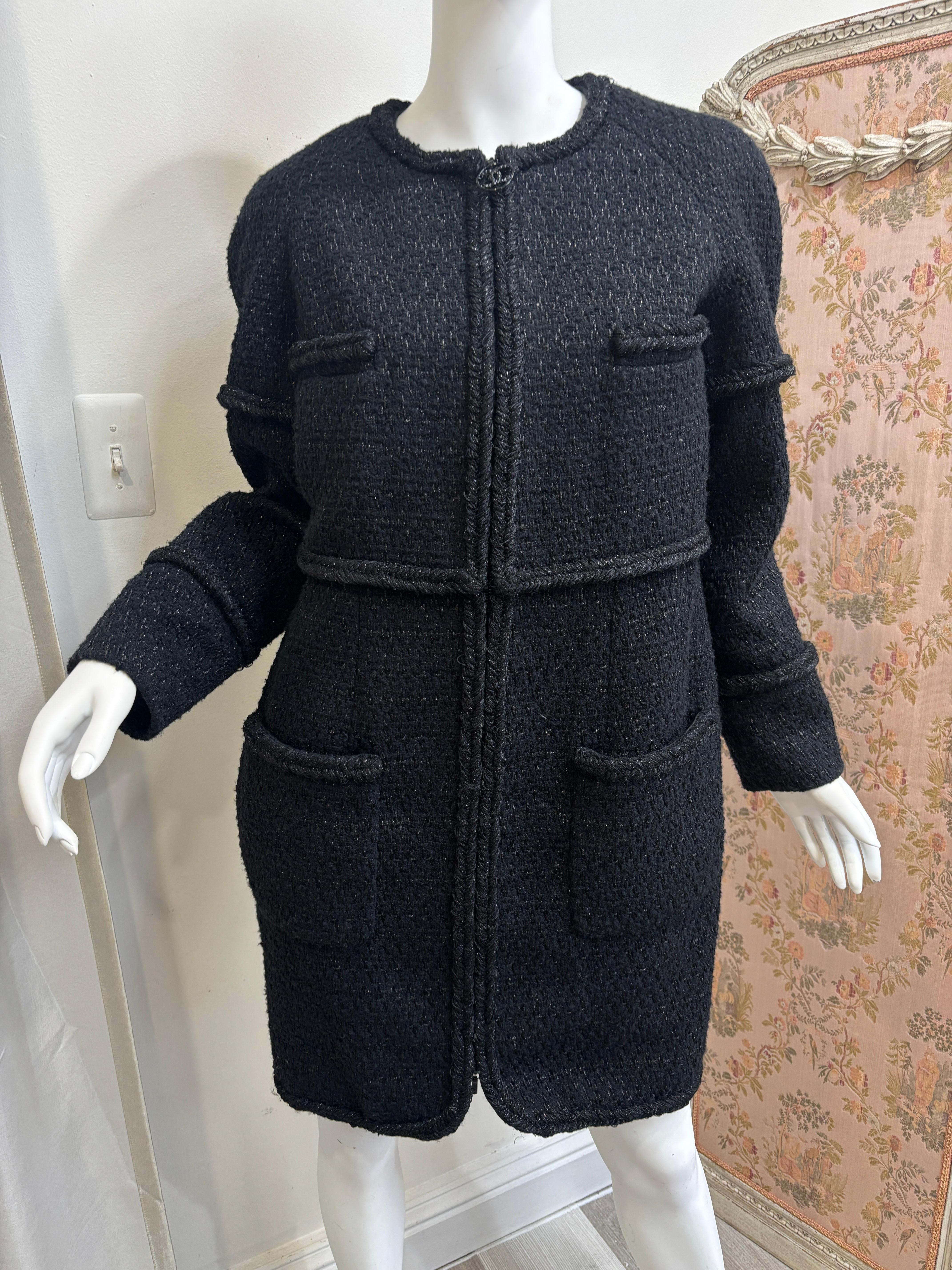 Women's or Men's Chanel Black Coat Size 40/2019 Collection For Sale