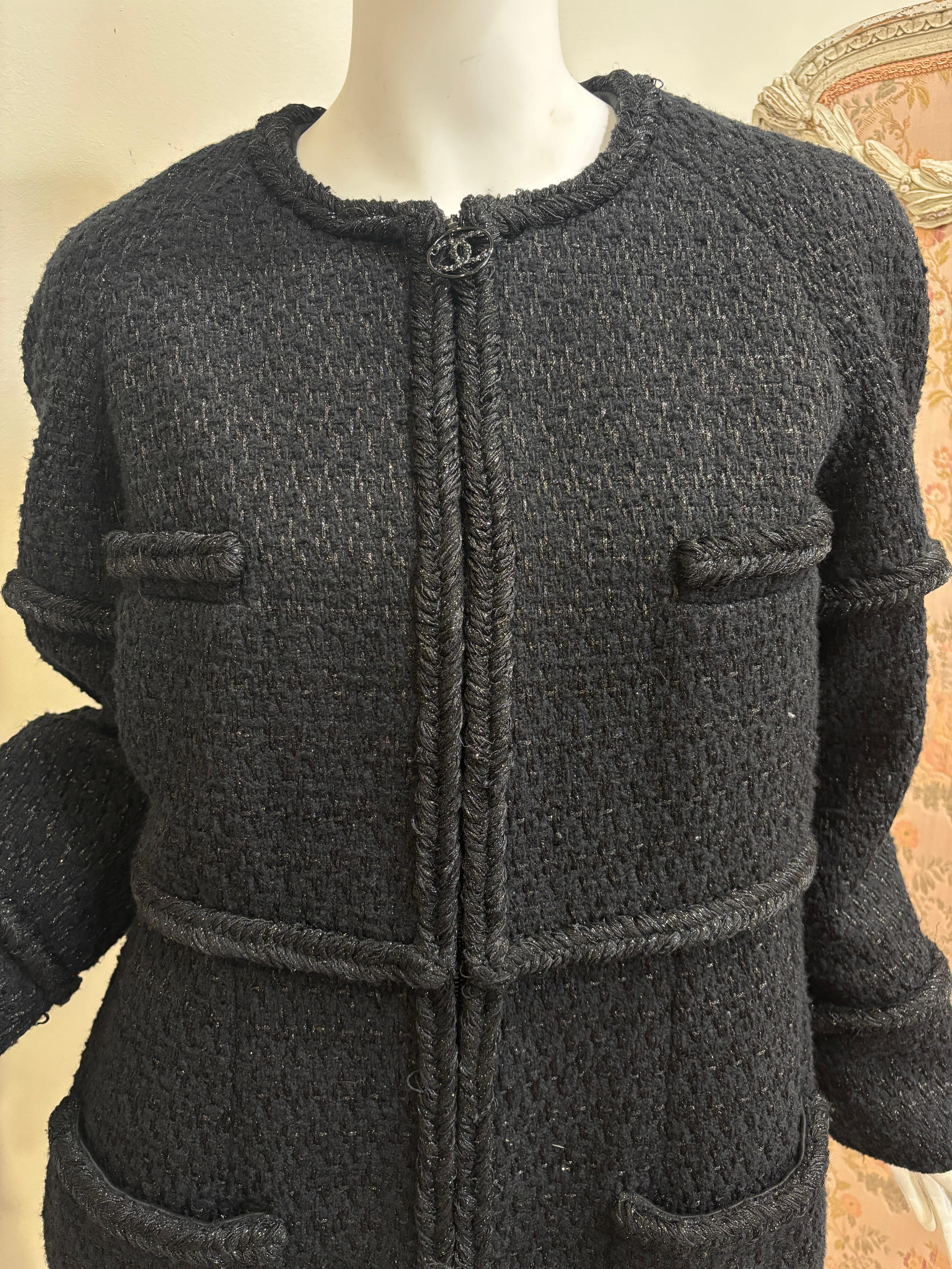 Chanel Black Coat Size 40/2019 Collection For Sale 4