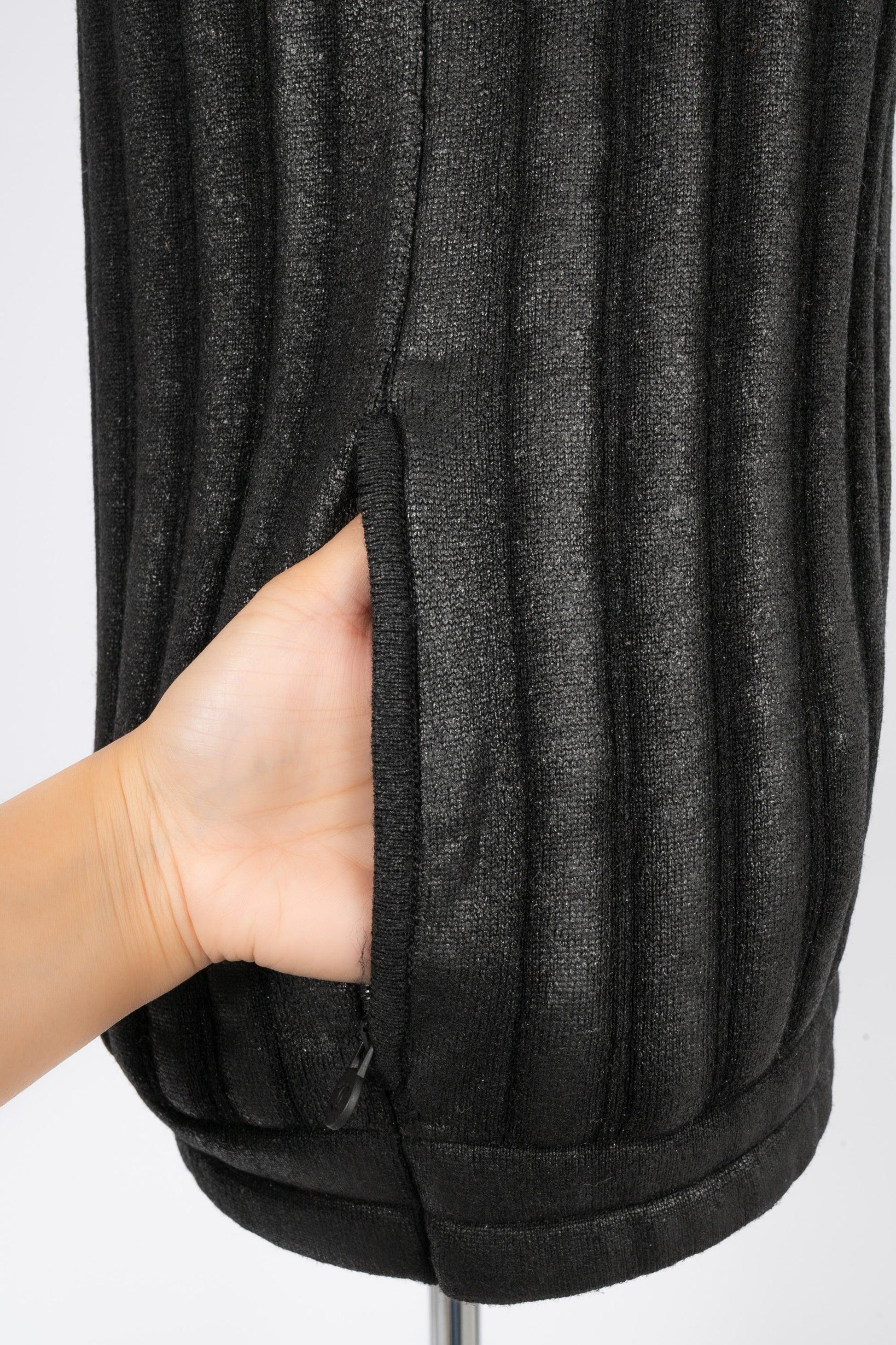 Chanel Black Coated Corduroy Mesh Sleeveless Cardigan For Sale 2