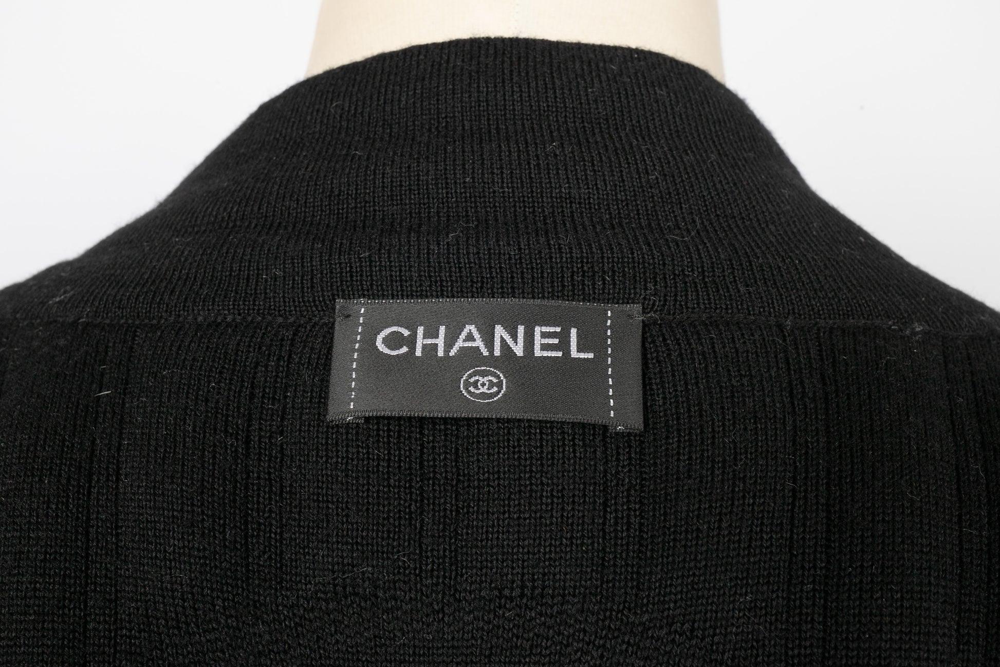 Chanel Schwarze ärmellose Strickjacke aus beschichtetem Kordgeflechtgeflecht im Angebot 3