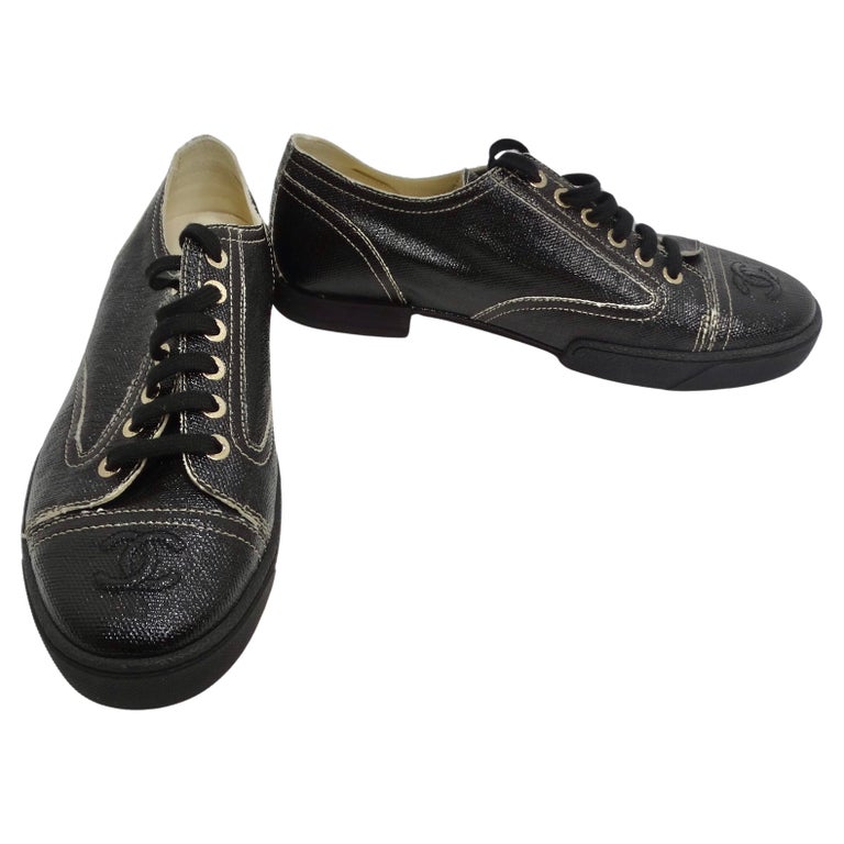 NIB New CHANEL Rare Purple Black Leather CC Metal Logo Flats Shoes 39.5 8.5  US