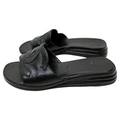 Sandali in pelle Chanel Black Coco Mark, CIRCA 2000