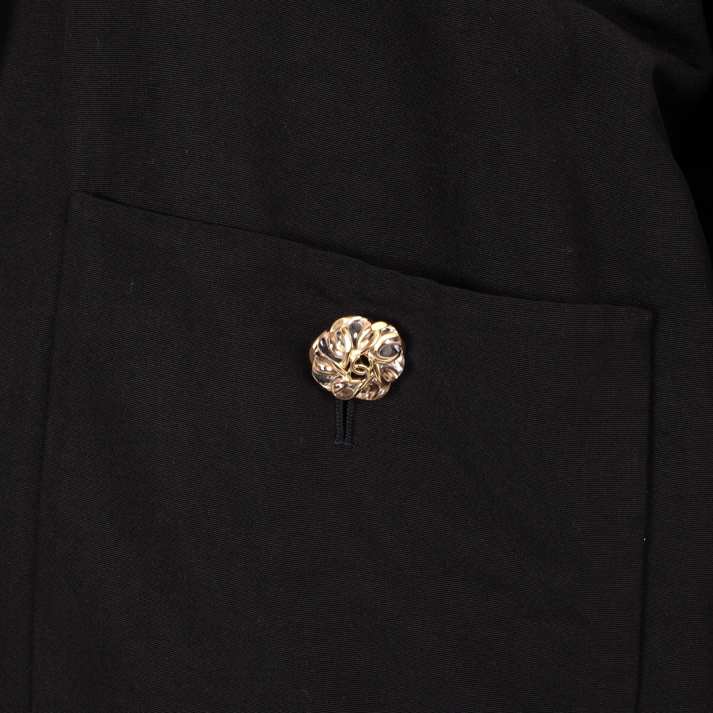 CHANEL black cotton 20A RUE CAMBOM SHEARLING LINED Jacket 40 M For Sale 2