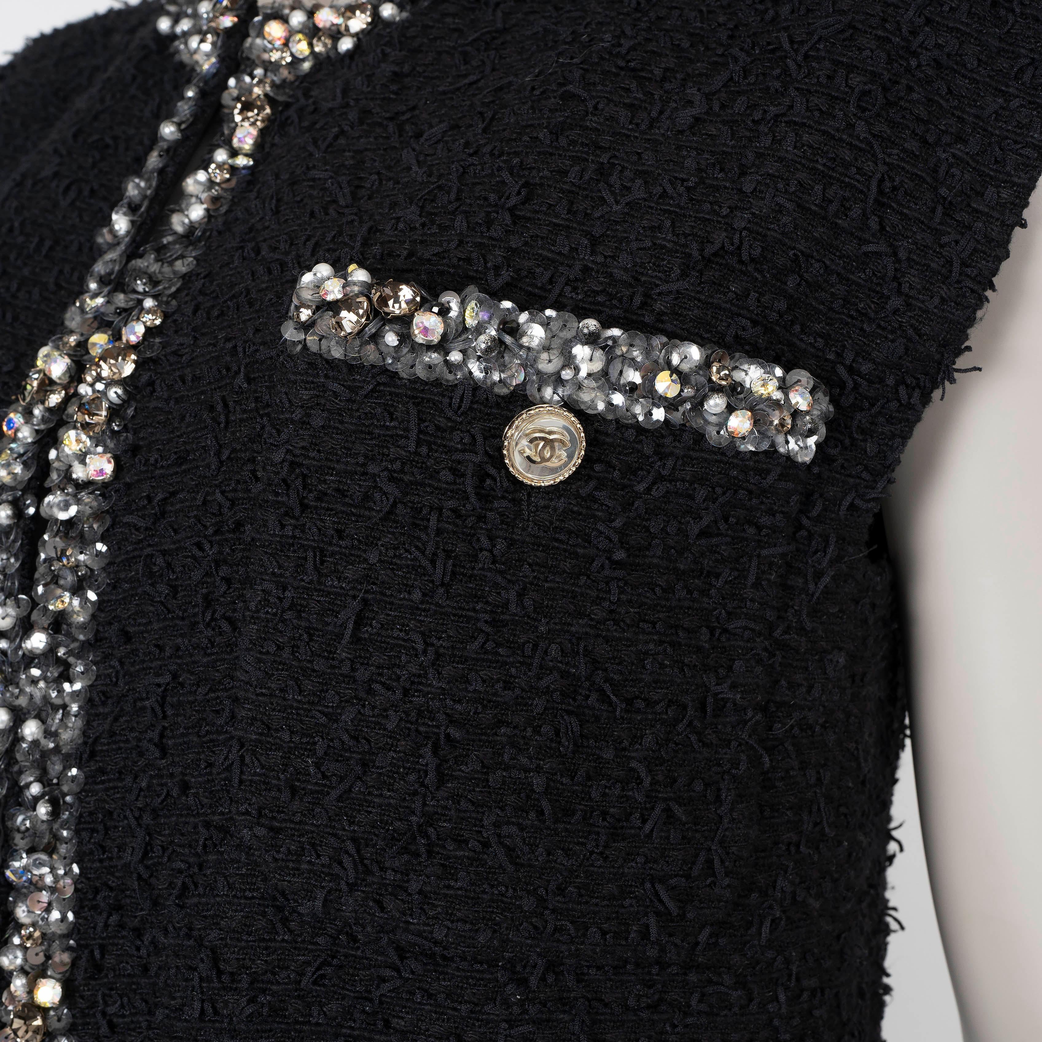 CHANEL black cotton 21S SEQUIN TRIM TWEED Vest Jacket 38 S For Sale 1