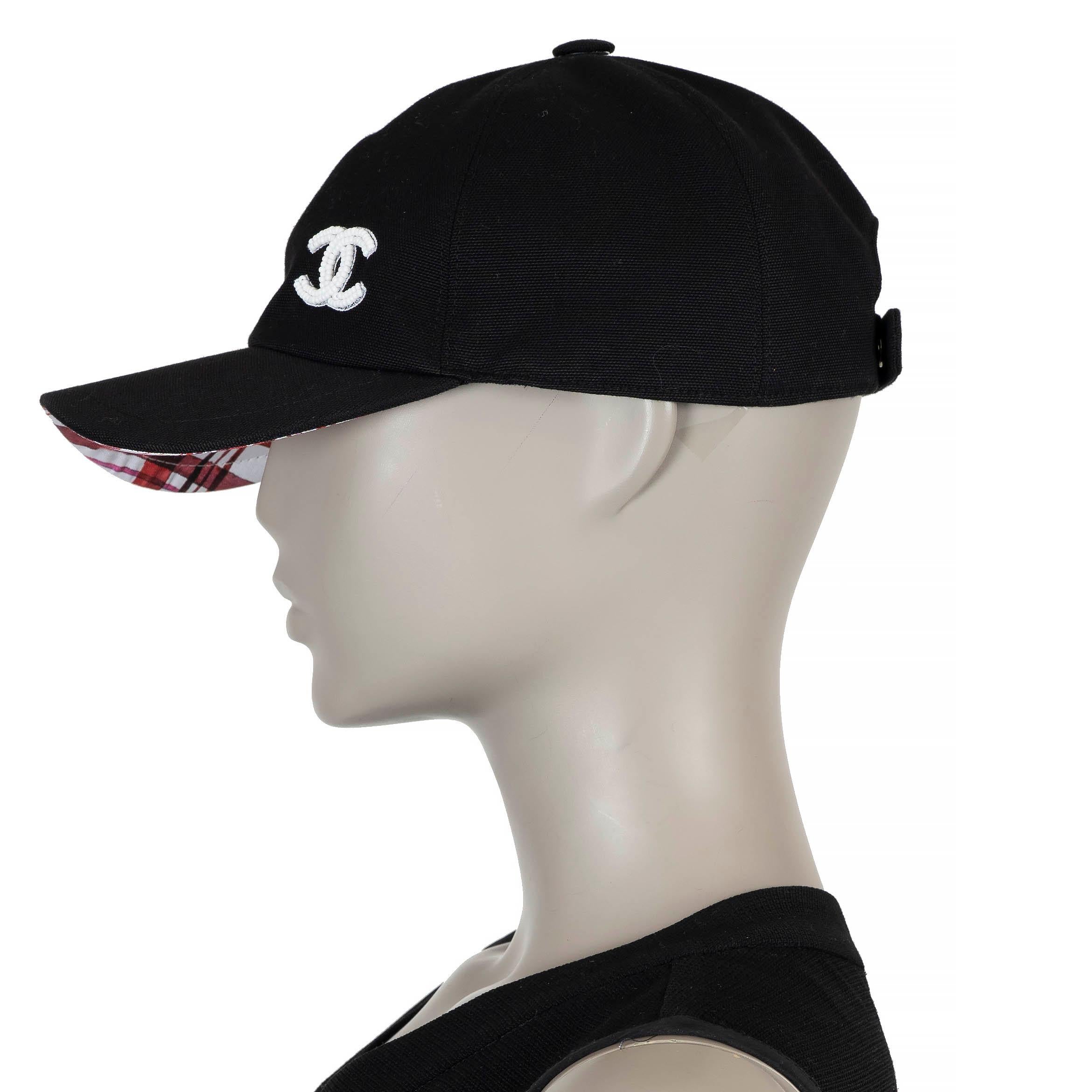 CHANEL black cotton 22P PEARL CC Baseball Cap Hat 56 - 58 For Sale