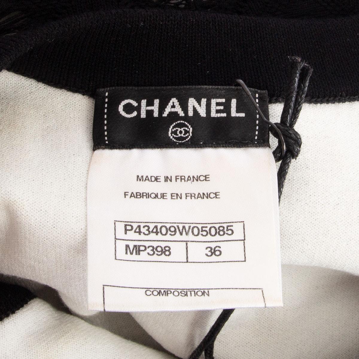 CHANEL - Robe sans manches en CROCHET de coton mélangé noir 36 XS en vente 1