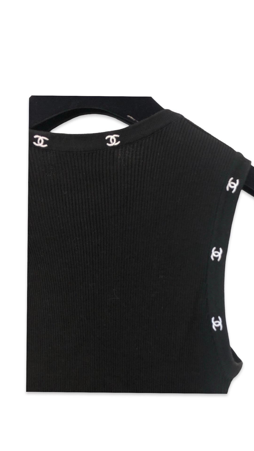 Chanel black cotton in embroidered white 