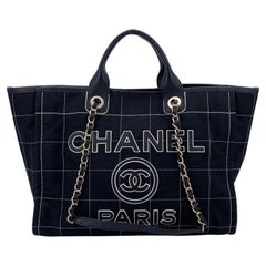 Chanel Bolso bandolera Deauville de algodón negro con costuras cuadradas
