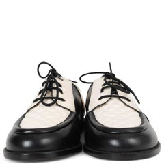 CHANEL black & cream leather 18A HAMBURG DERBY Flats Shoes 41 fit 40