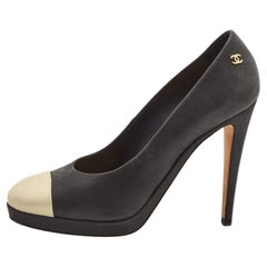 Chanel Black/Cream Leather Cap Toe Pumps Size 39.5