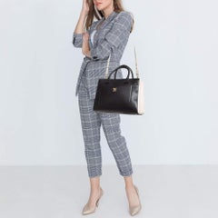 Chanel Tote Shopper Neo Executive piccola in pelle nera/crema
