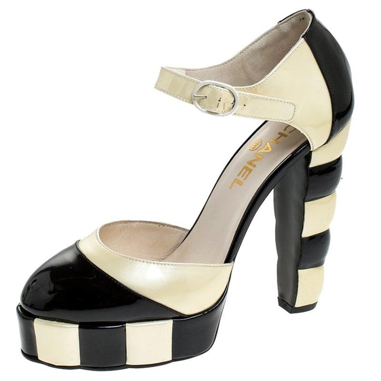 Chanel Black/Cream Striped Patent Leather Ankle Strap Platform Pumps Size  38 For Sale at 1stDibs