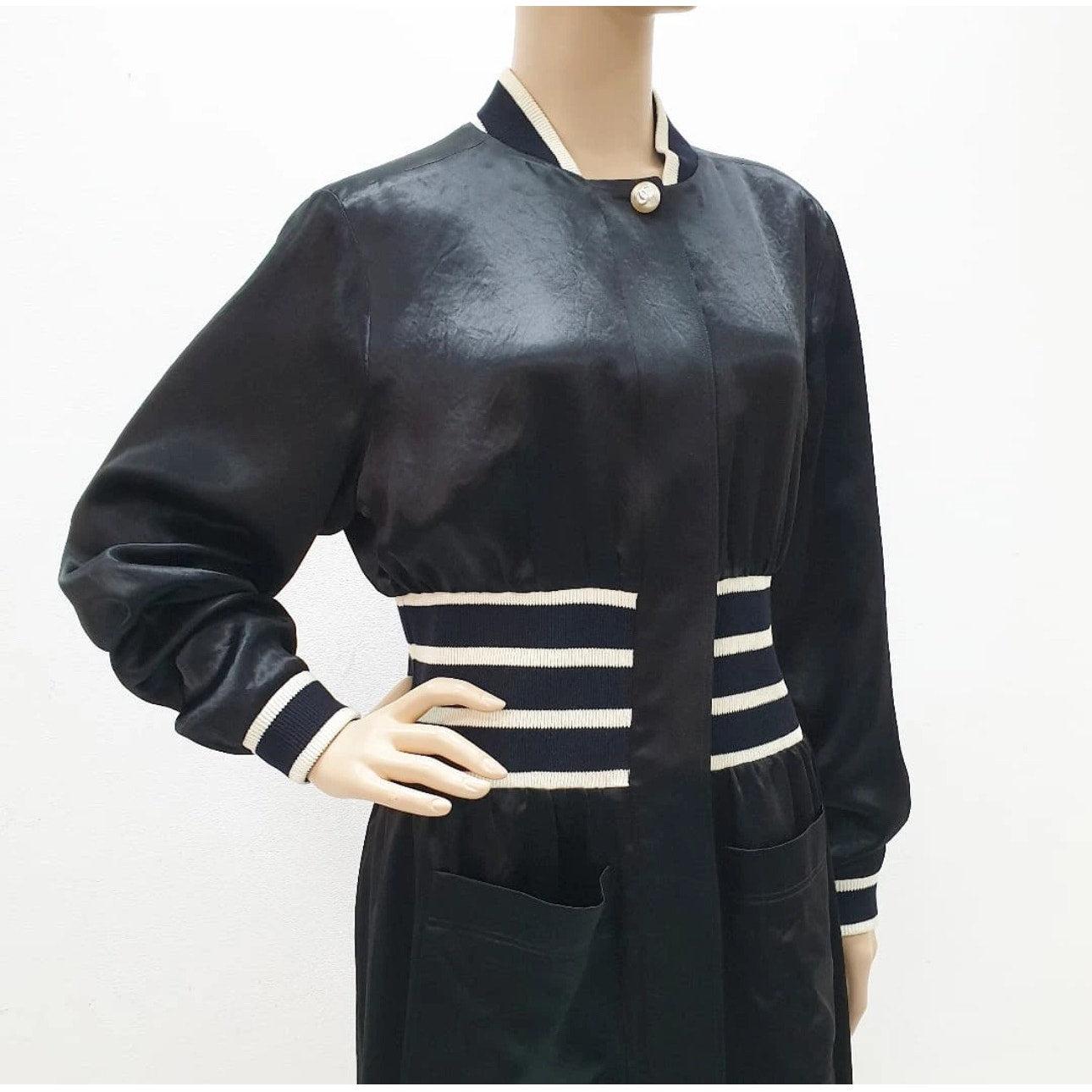 Chanel Schwarz Krepp Zip Front Midi Kleid Sz.38 1