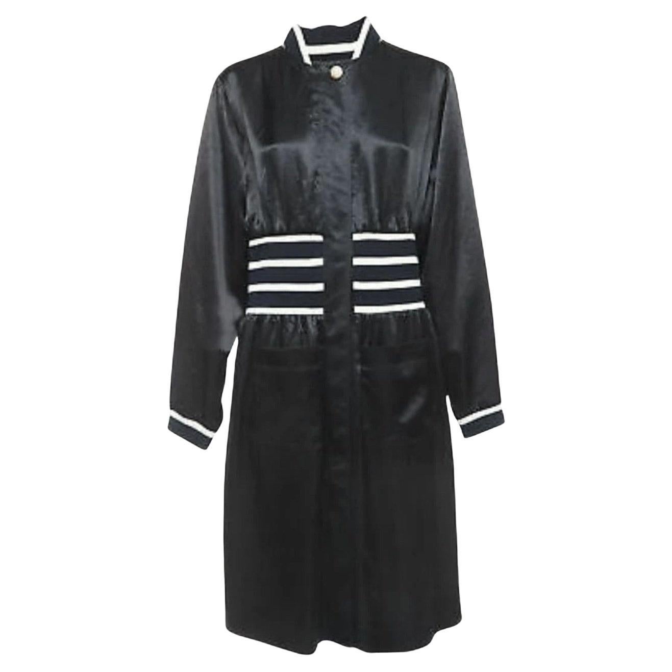 Chanel Schwarz Krepp Zip Front Midi Kleid Sz.38