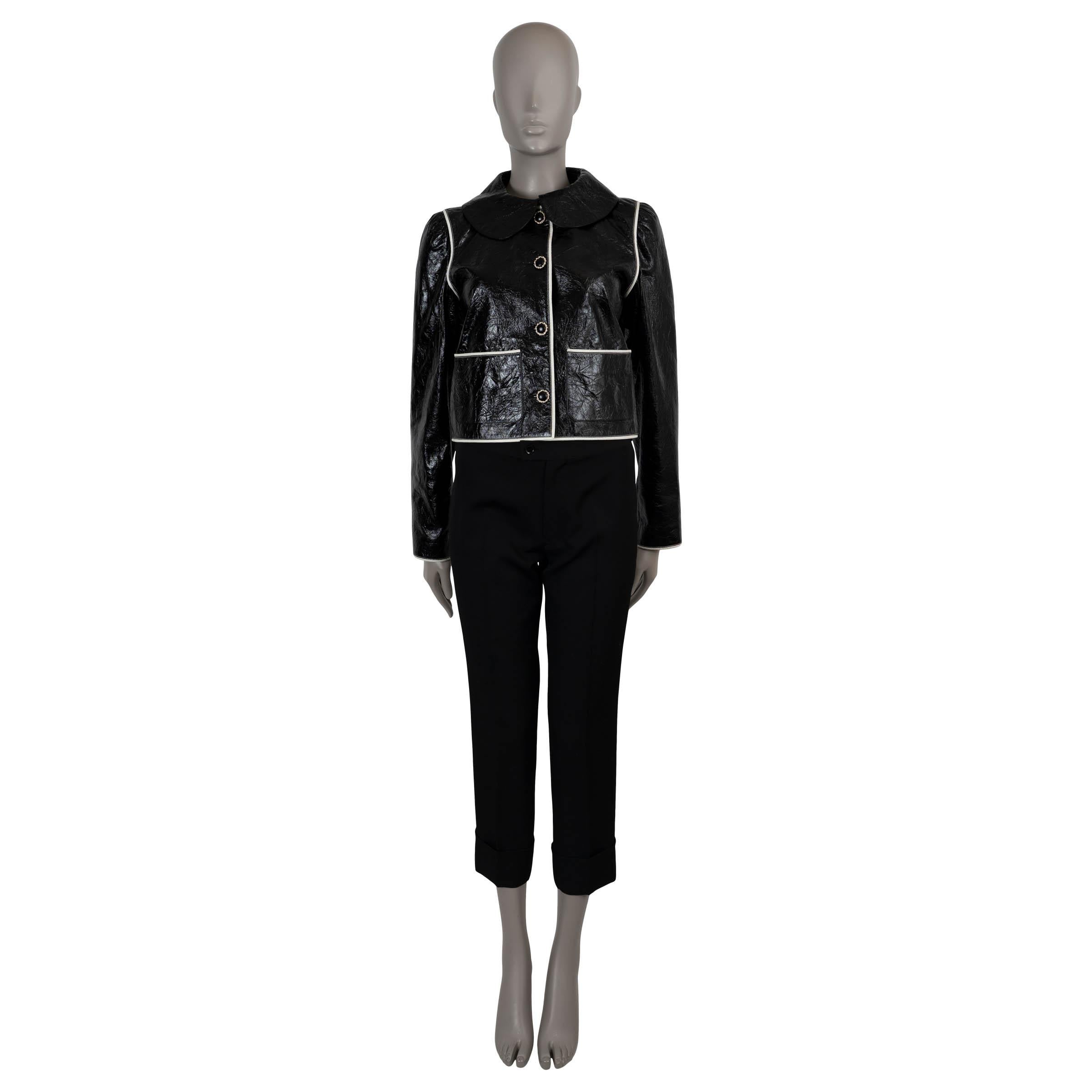 CHANEL schwarzes geknittertes Leder 21A CHATEAU DES DAMES CROPPED Jacke 38 S Damen im Angebot