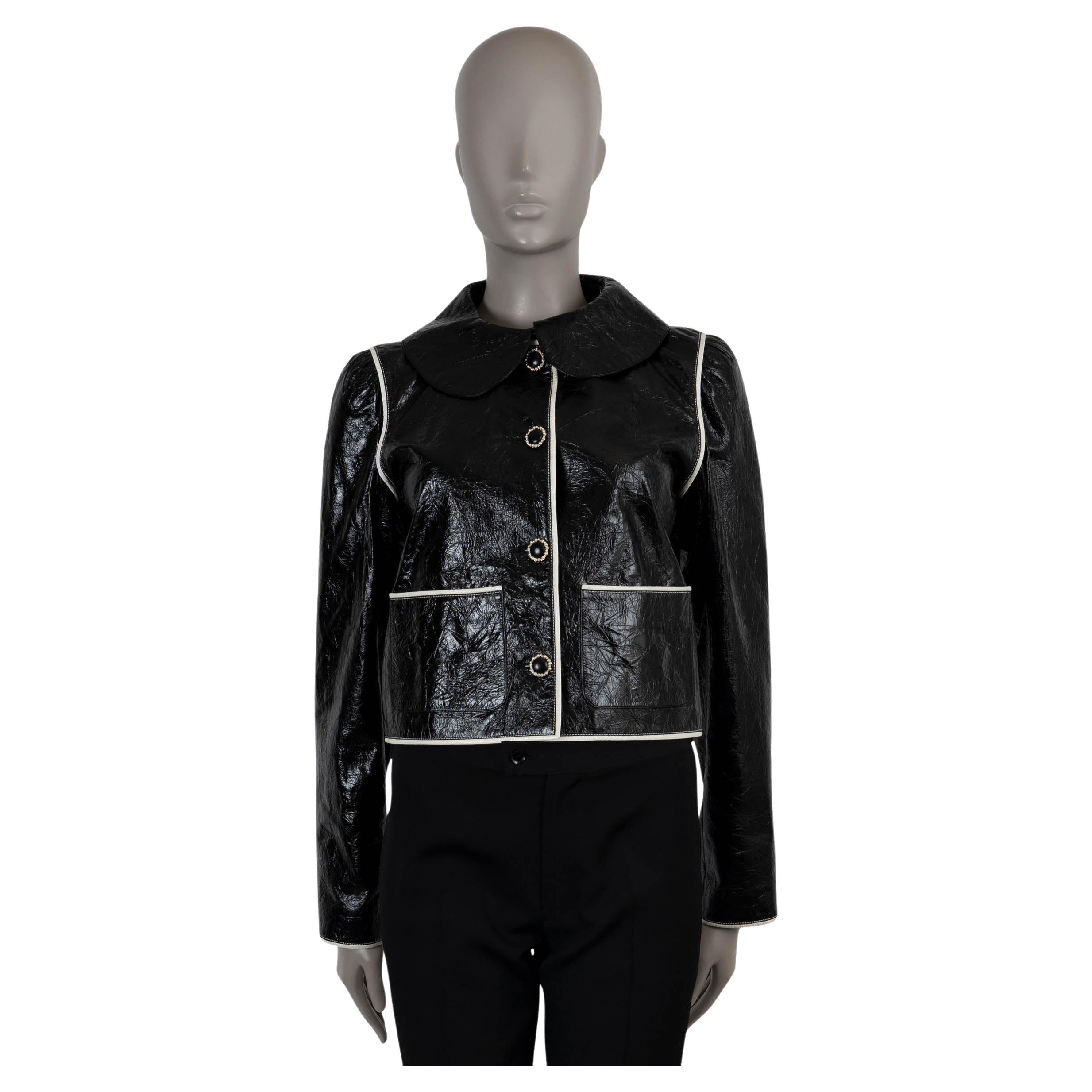 CHANEL schwarzes geknittertes Leder 21A CHATEAU DES DAMES CROPPED Jacke 38 S im Angebot