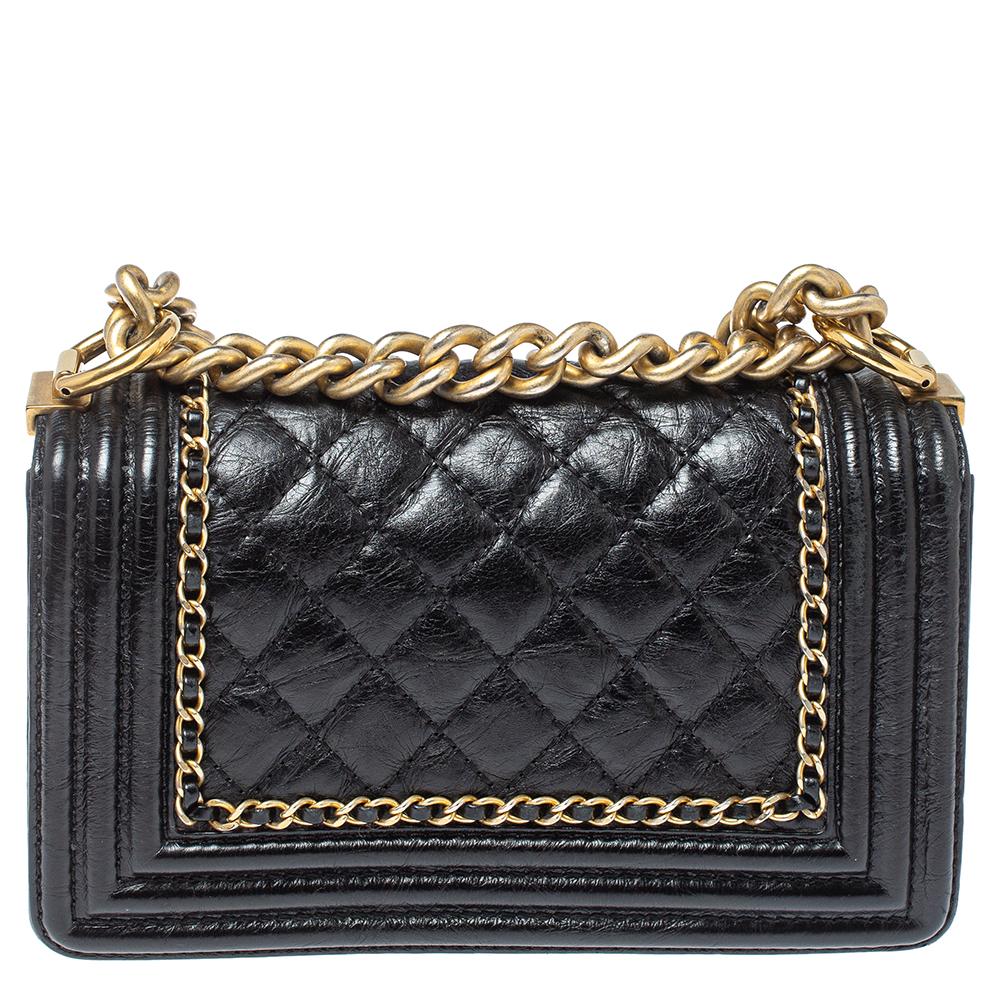 Every Chanel creation deserves to be etched with honour in the history of fashion as they carry irreplaceable style. Like this stunner of a Boy Flap that has been exquisitely crafted from crinkled leather. It does not only bring a black shade but