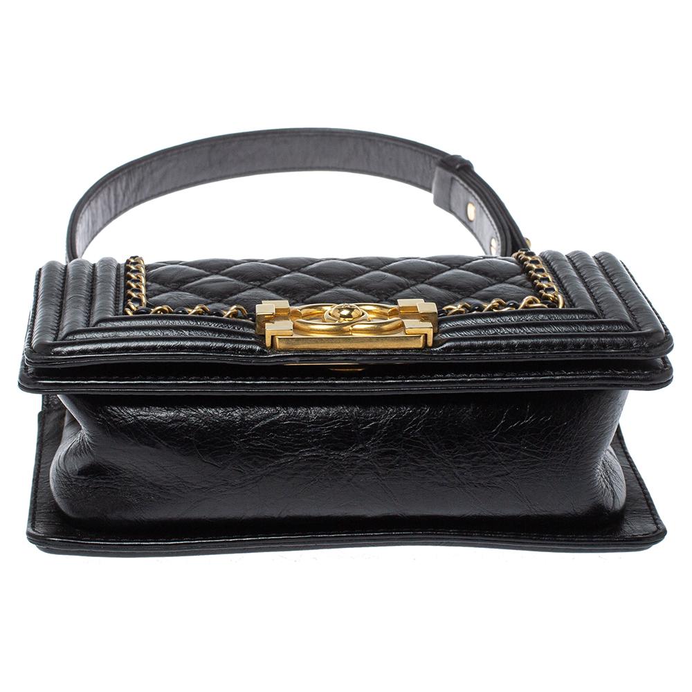 Chanel Black Crinkled Leather Small Chain Boy Flap Bag In Good Condition In Dubai, Al Qouz 2
