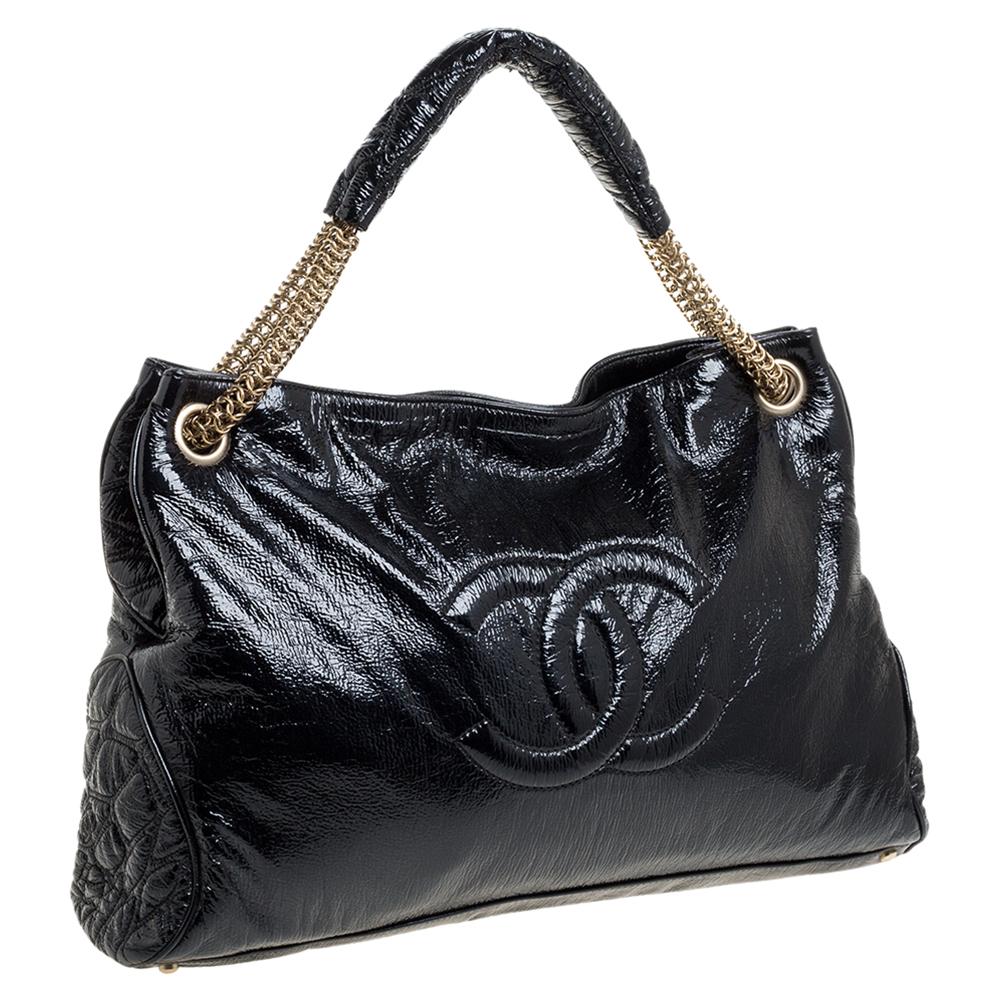 Women's Chanel Black Crinkled Soft Patent Leather CC Chain Hobo