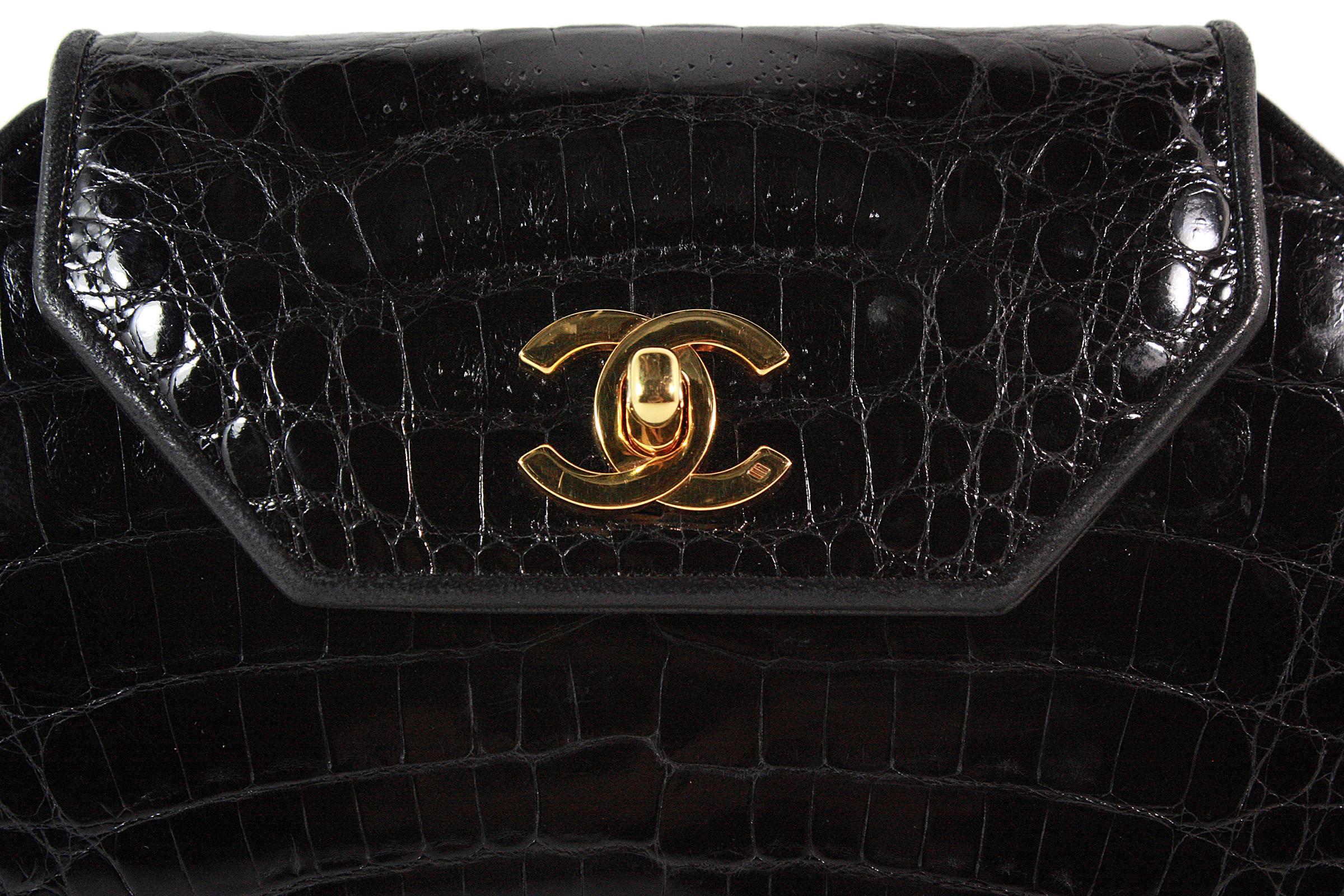 Chanel Black Crocodile Crossbody Bag In Good Condition In Los Angeles, CA