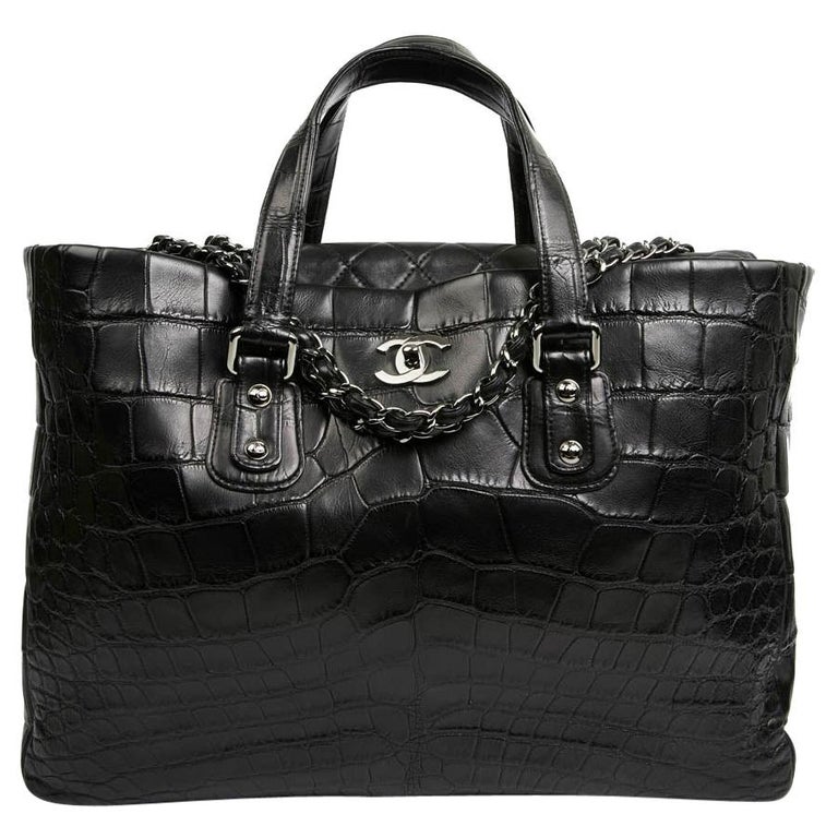 CHANEL Black Crocodile Tote Bag For Sale at 1stDibs | chanel crocodile bag,  chanel butt bag