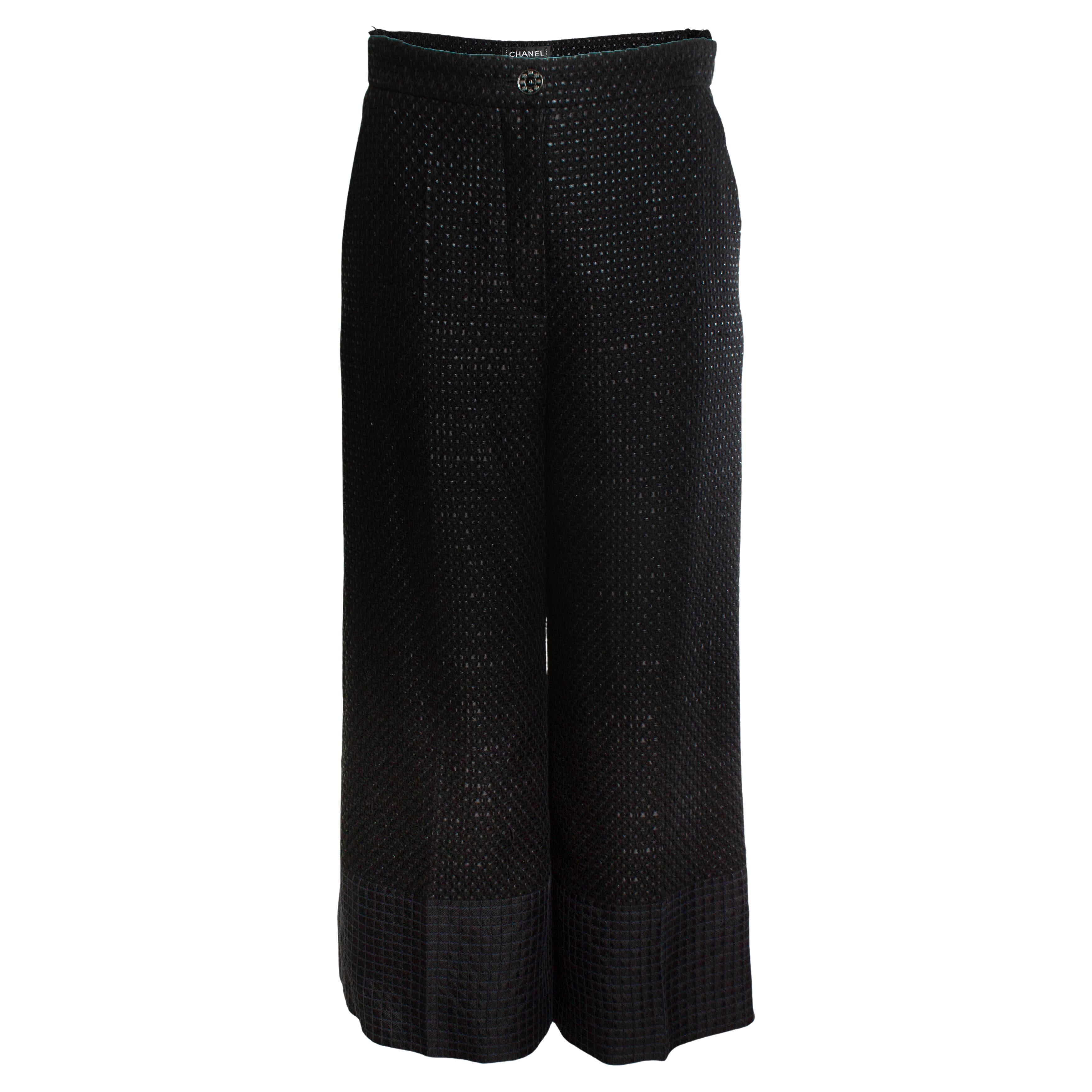 Chanel, black cropped pantalon en venta
