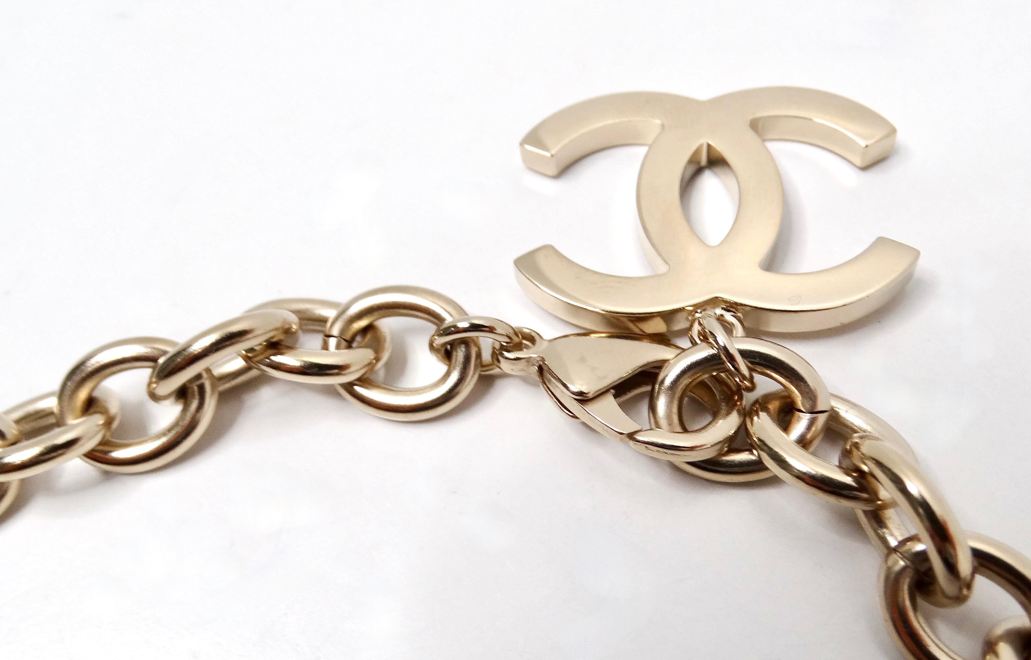 Chanel collana a catena con cristalli neri 